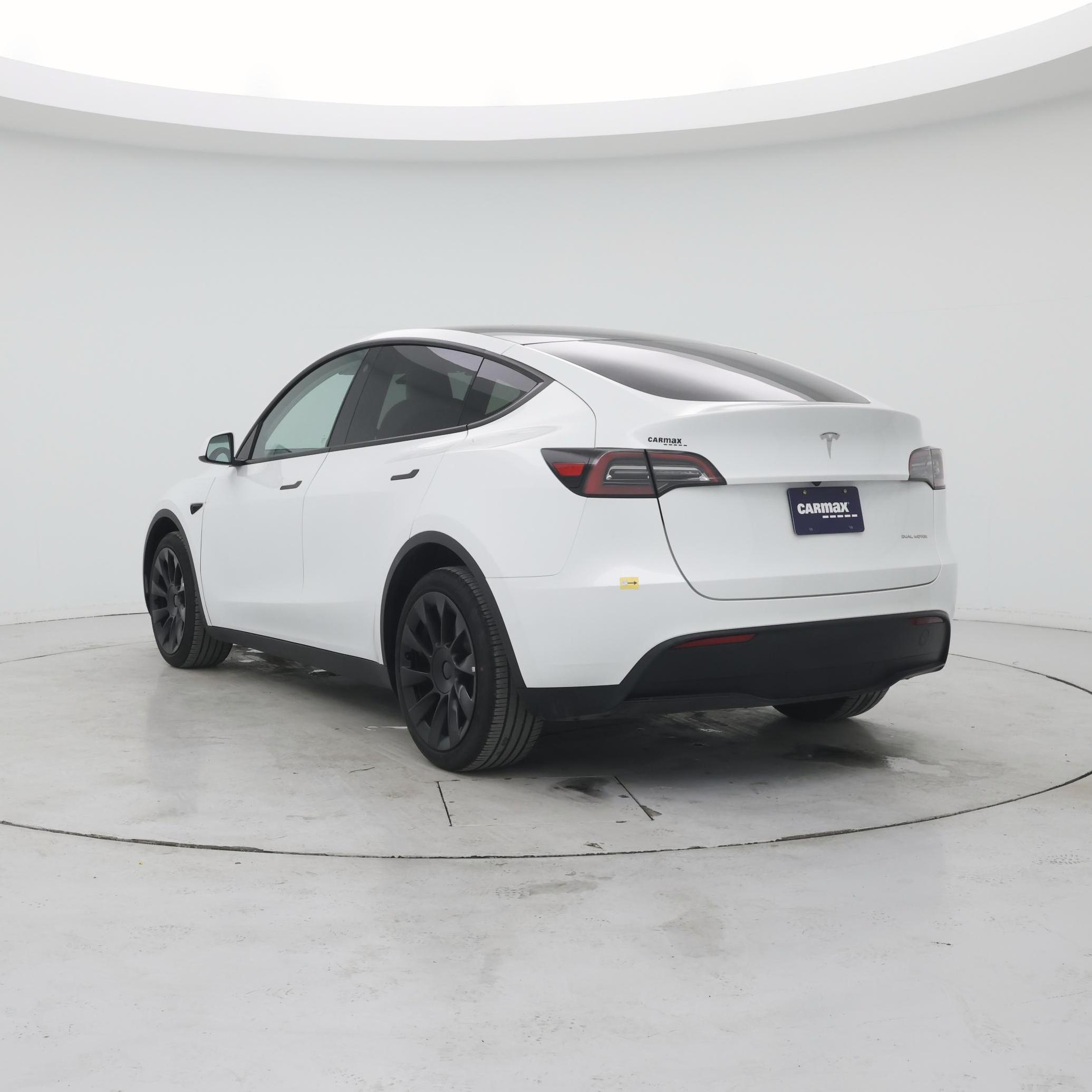 Thumbnail: 2023 Tesla Model Y - 2