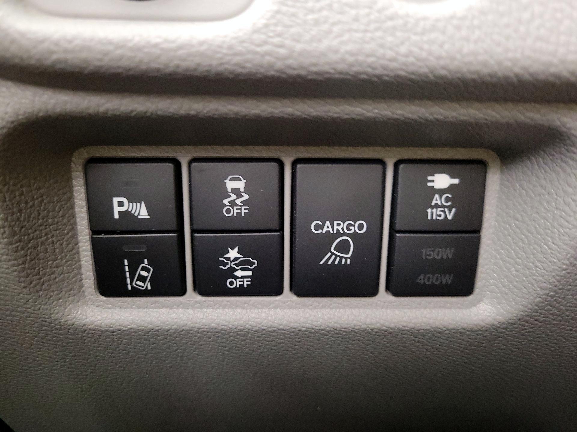 Thumbnail: 2017 Honda Ridgeline - 13