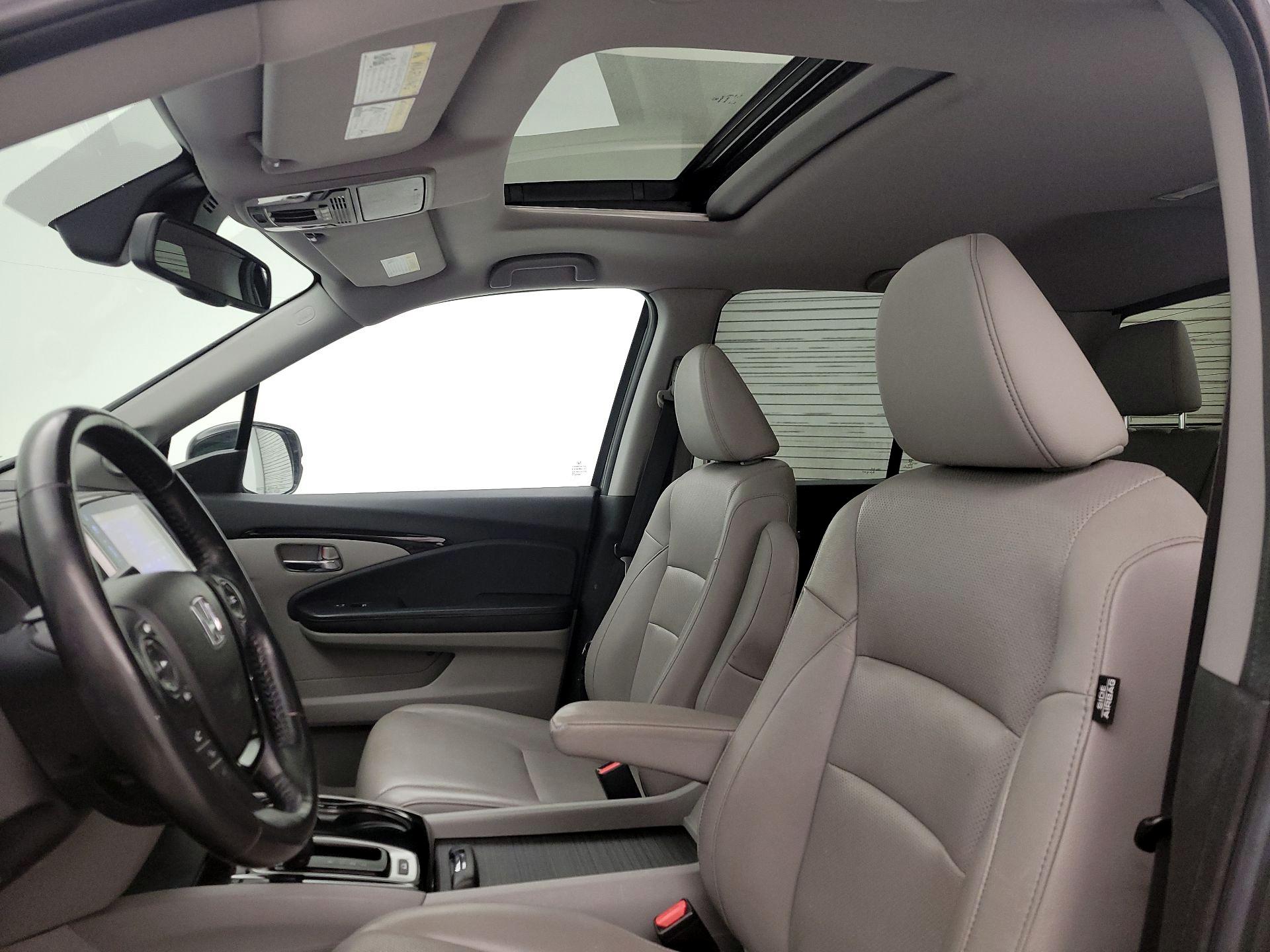 Thumbnail: 2017 Honda Ridgeline - 20