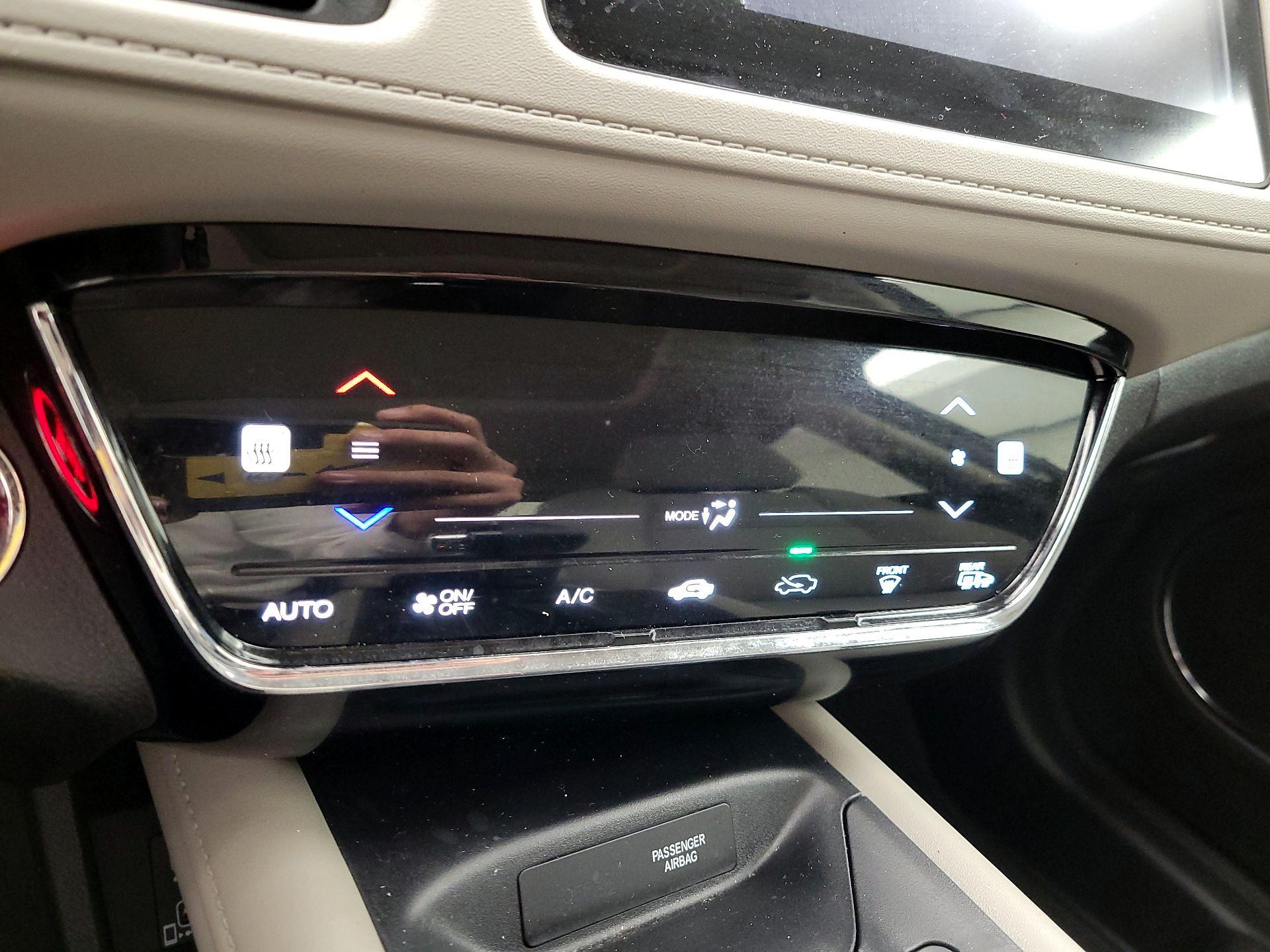 Thumbnail: 2019 Honda HR-V - 16