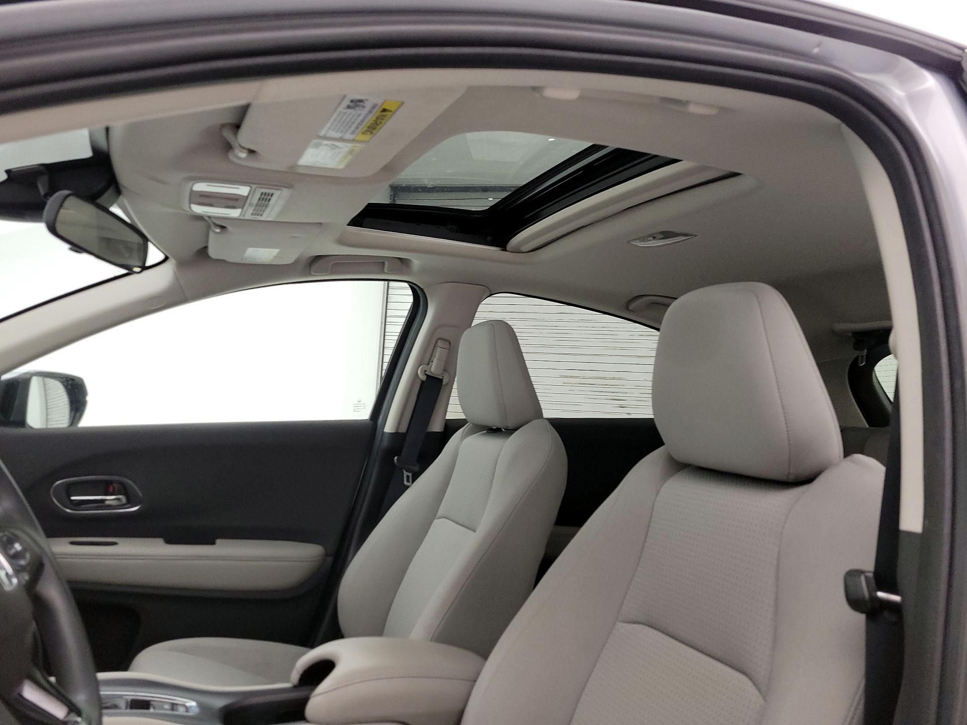 Thumbnail: 2019 Honda HR-V - 19