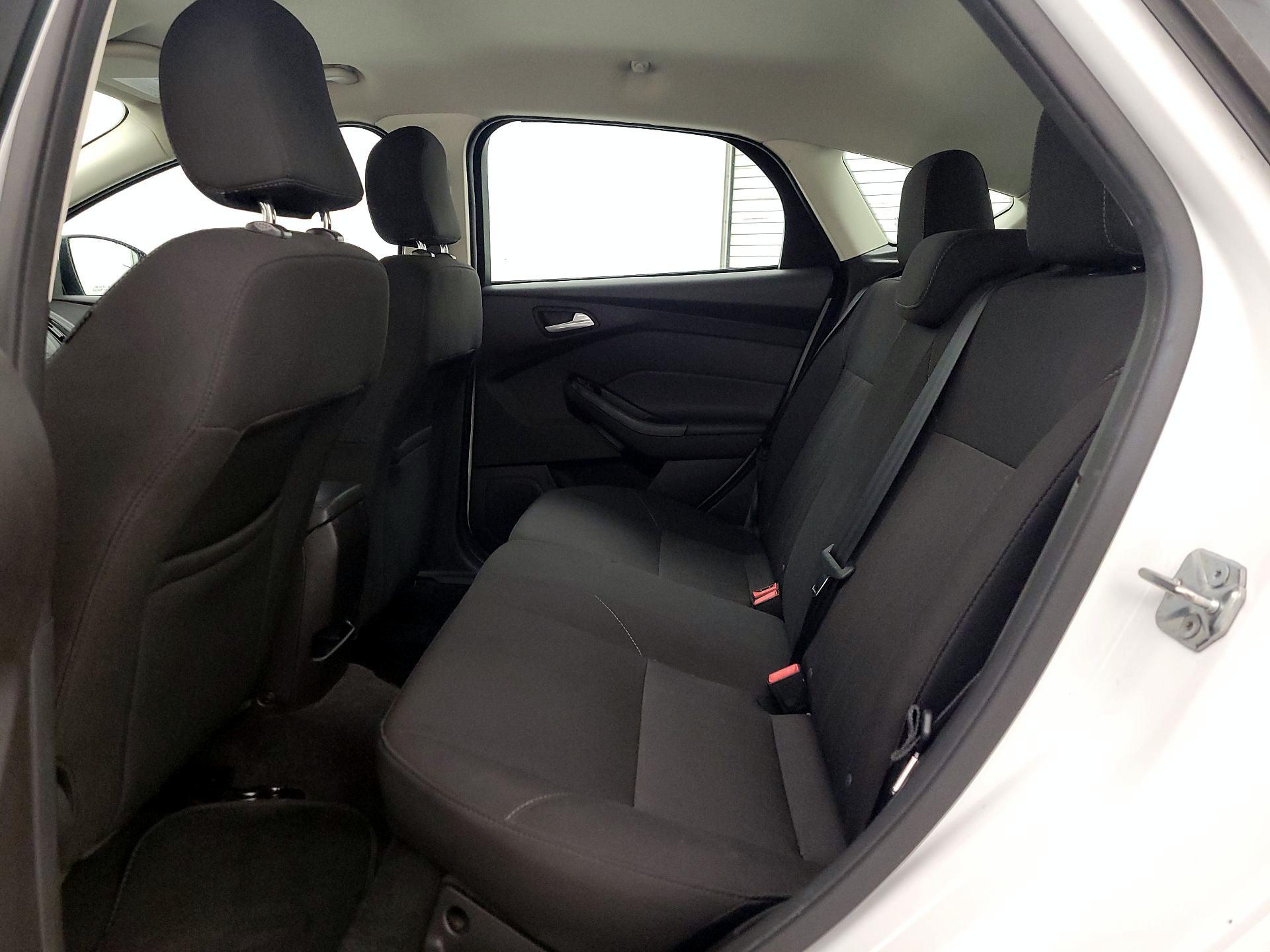 Thumbnail: 2017 Ford Focus - 19