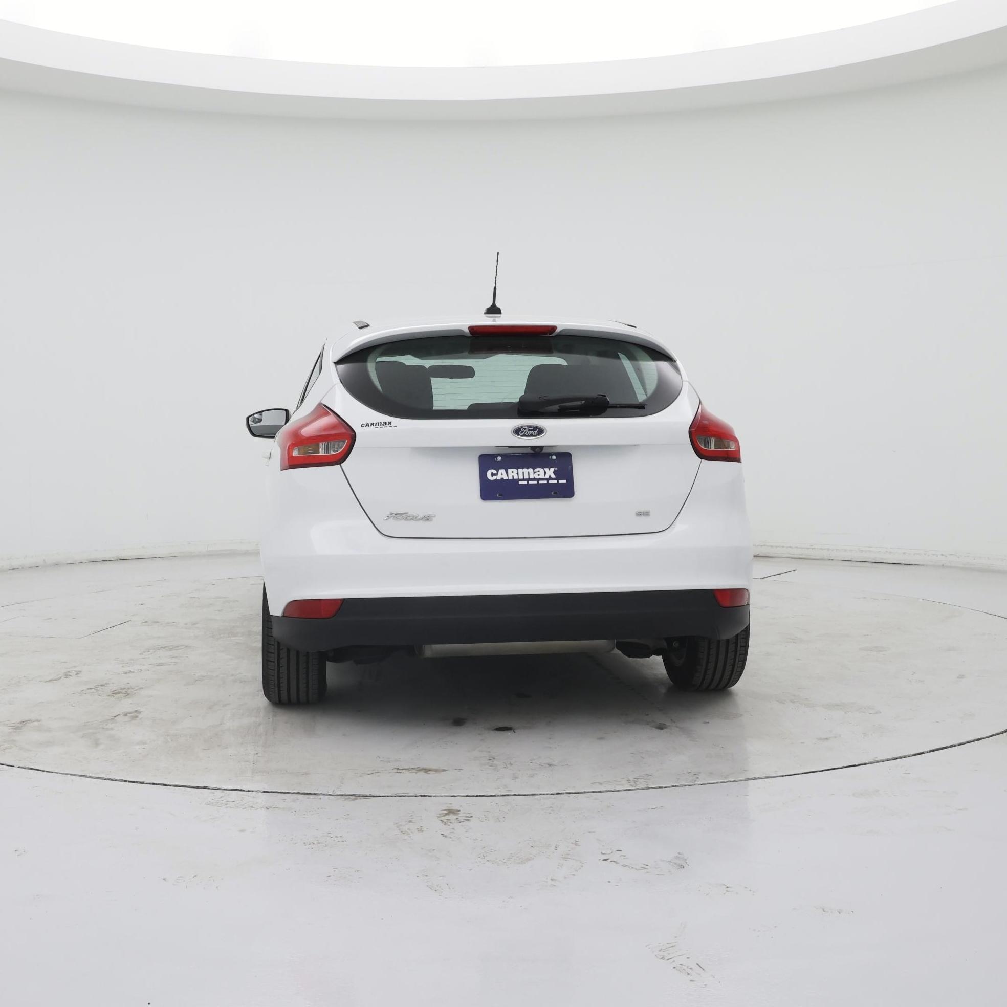 Thumbnail: 2017 Ford Focus - 6