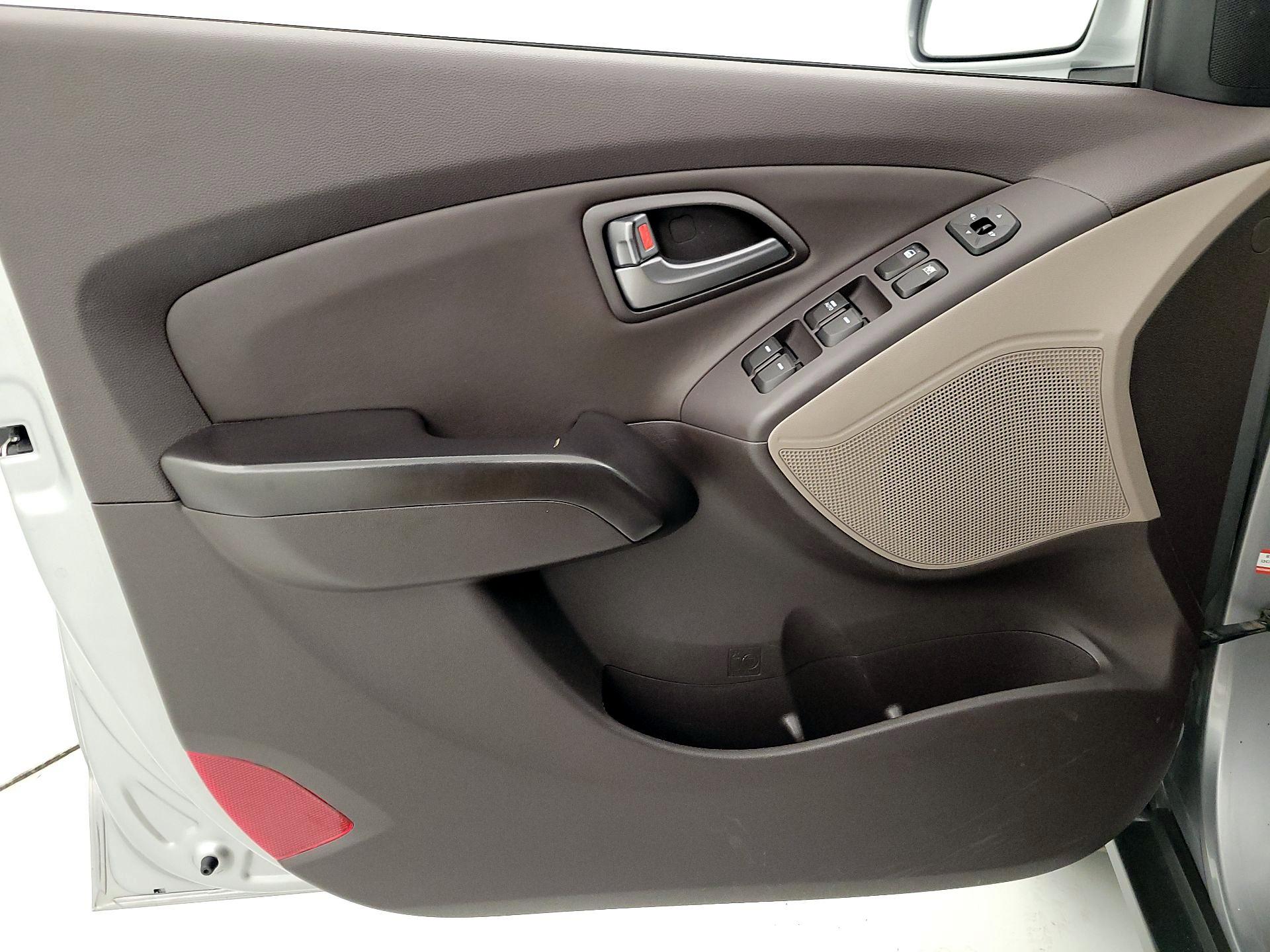 Thumbnail: 2014 Hyundai Tucson - 12