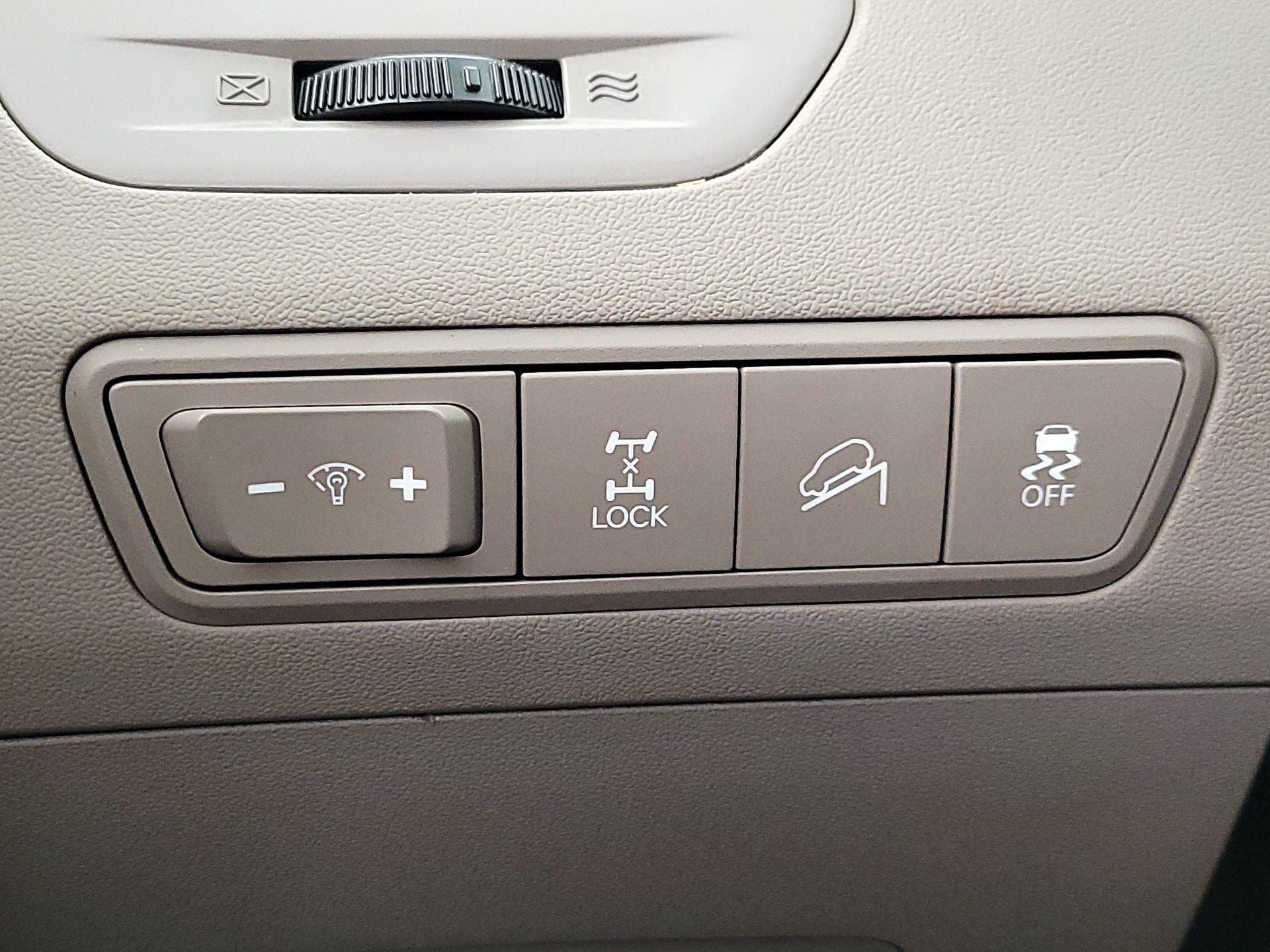 Thumbnail: 2014 Hyundai Tucson - 13