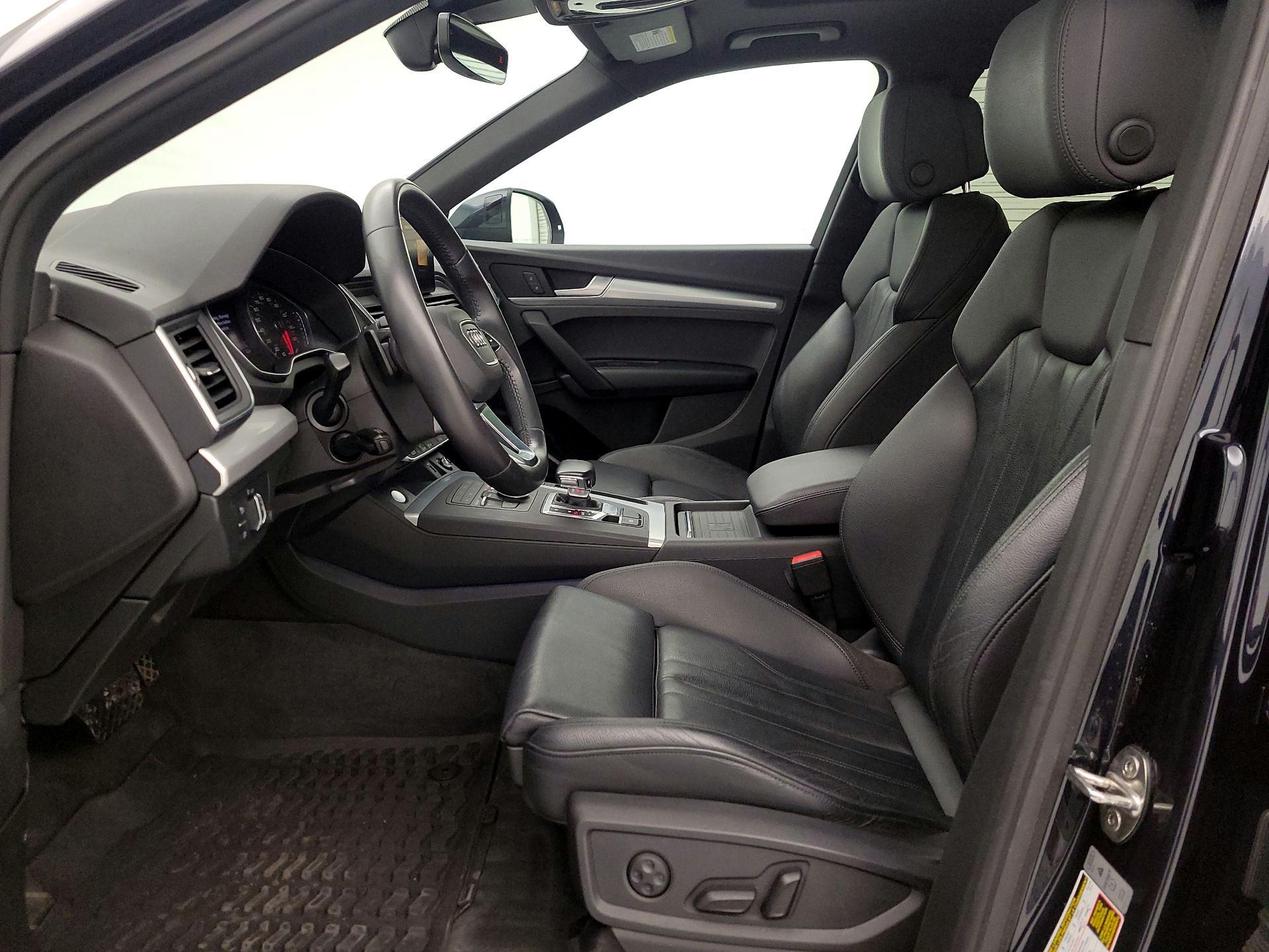 Thumbnail: 2020 Audi Q5 - 11