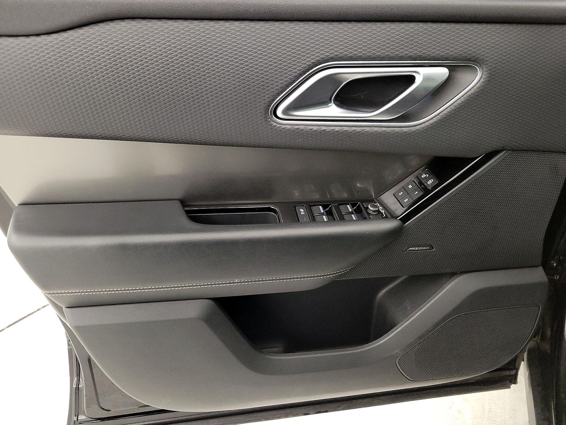 Thumbnail: 2019 Land Rover Range Rover Velar - 12