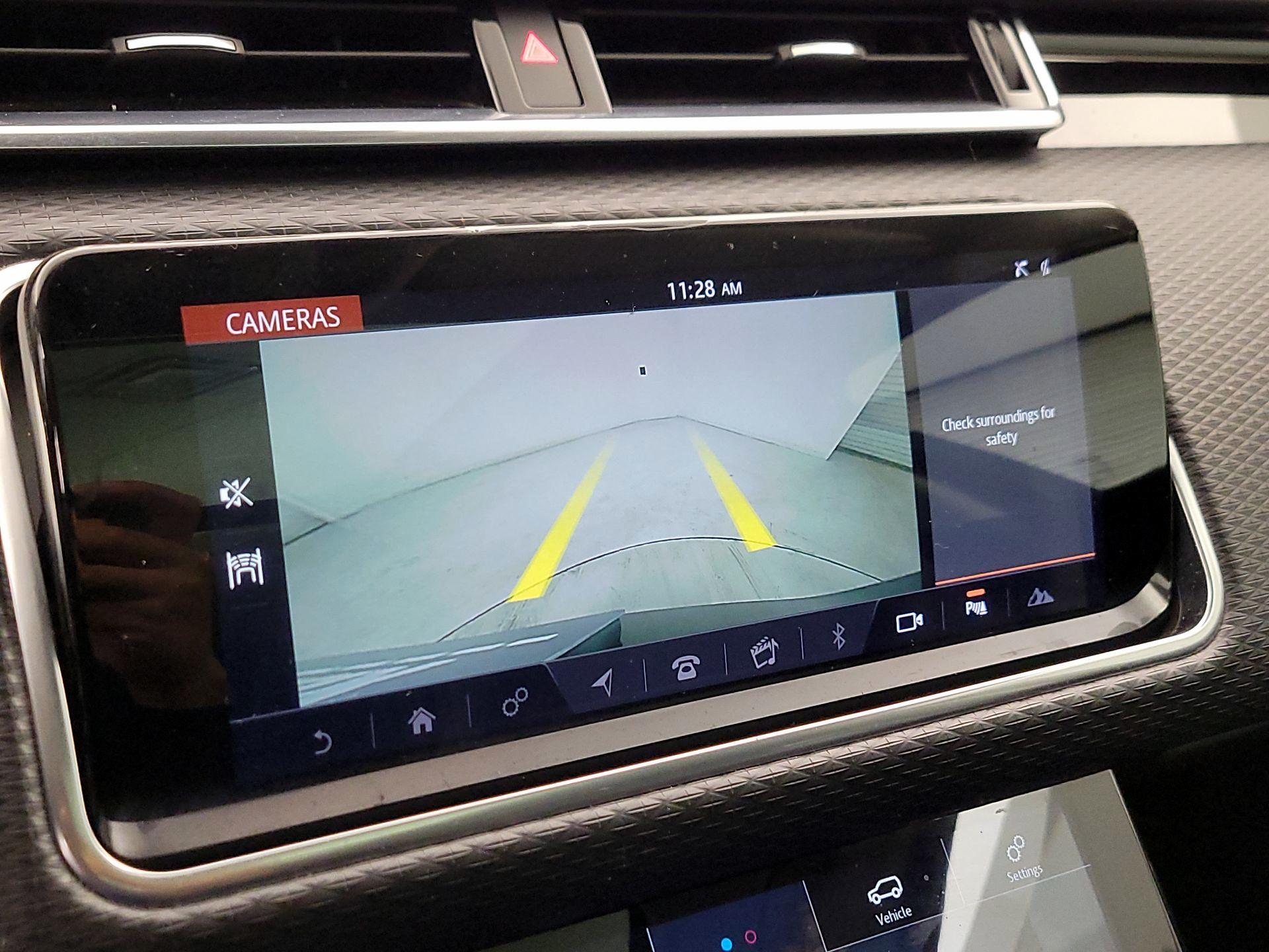 Thumbnail: 2019 Land Rover Range Rover Velar - 14