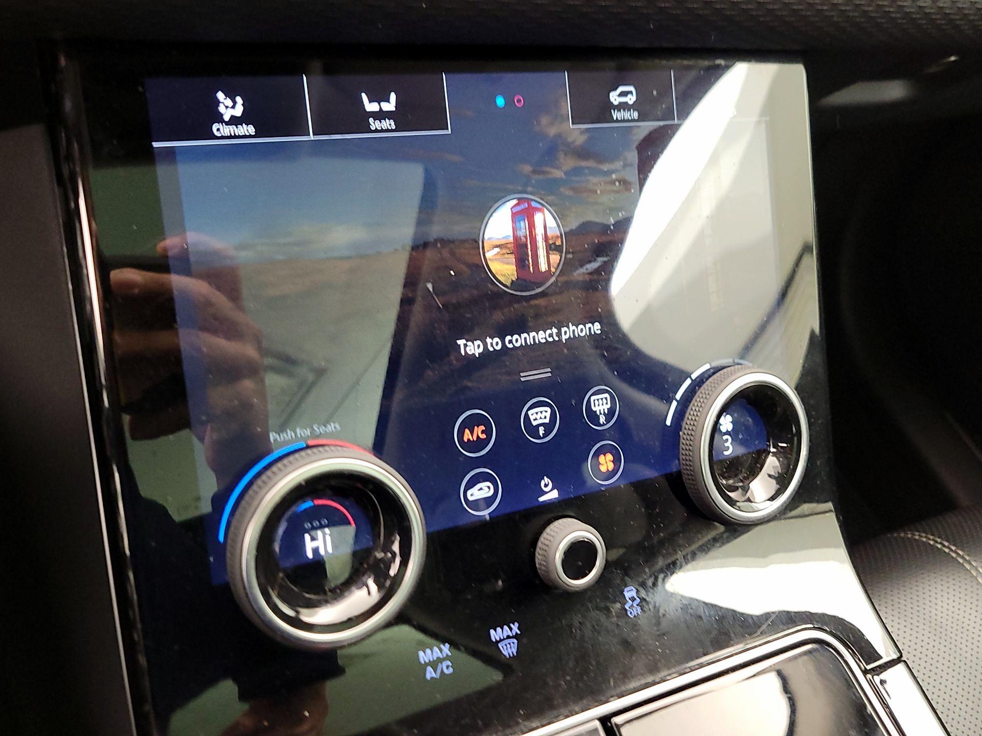 Thumbnail: 2019 Land Rover Range Rover Velar - 16