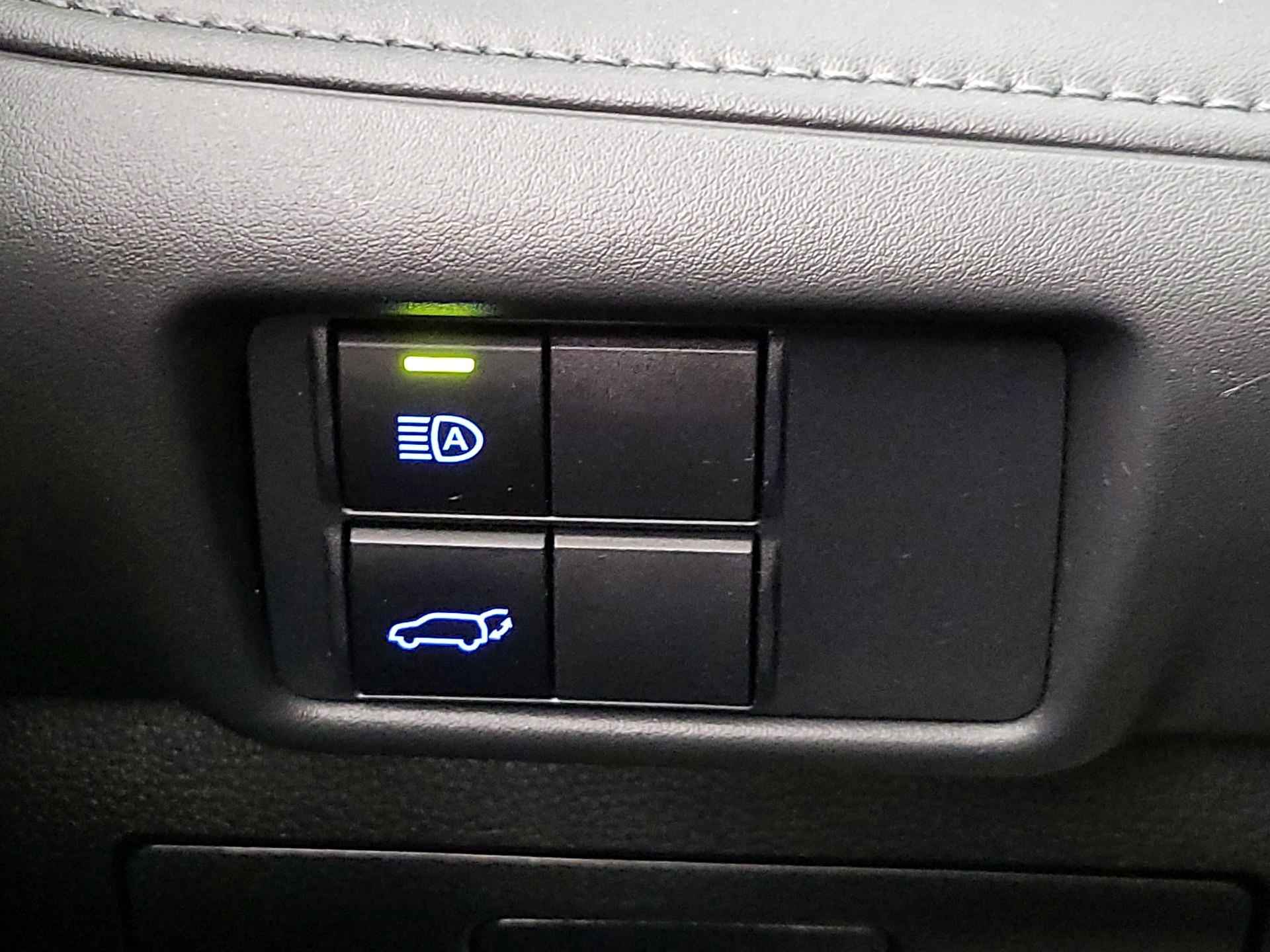 Thumbnail: 2022 Toyota Highlander - 13