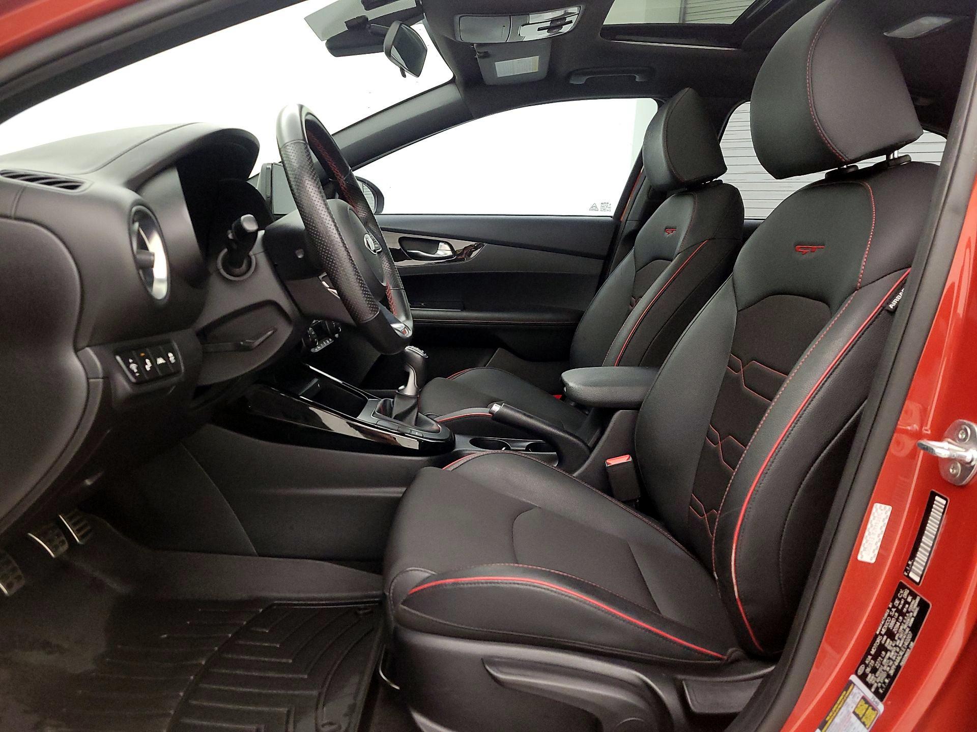 Thumbnail: 2020 Kia Forte - 11