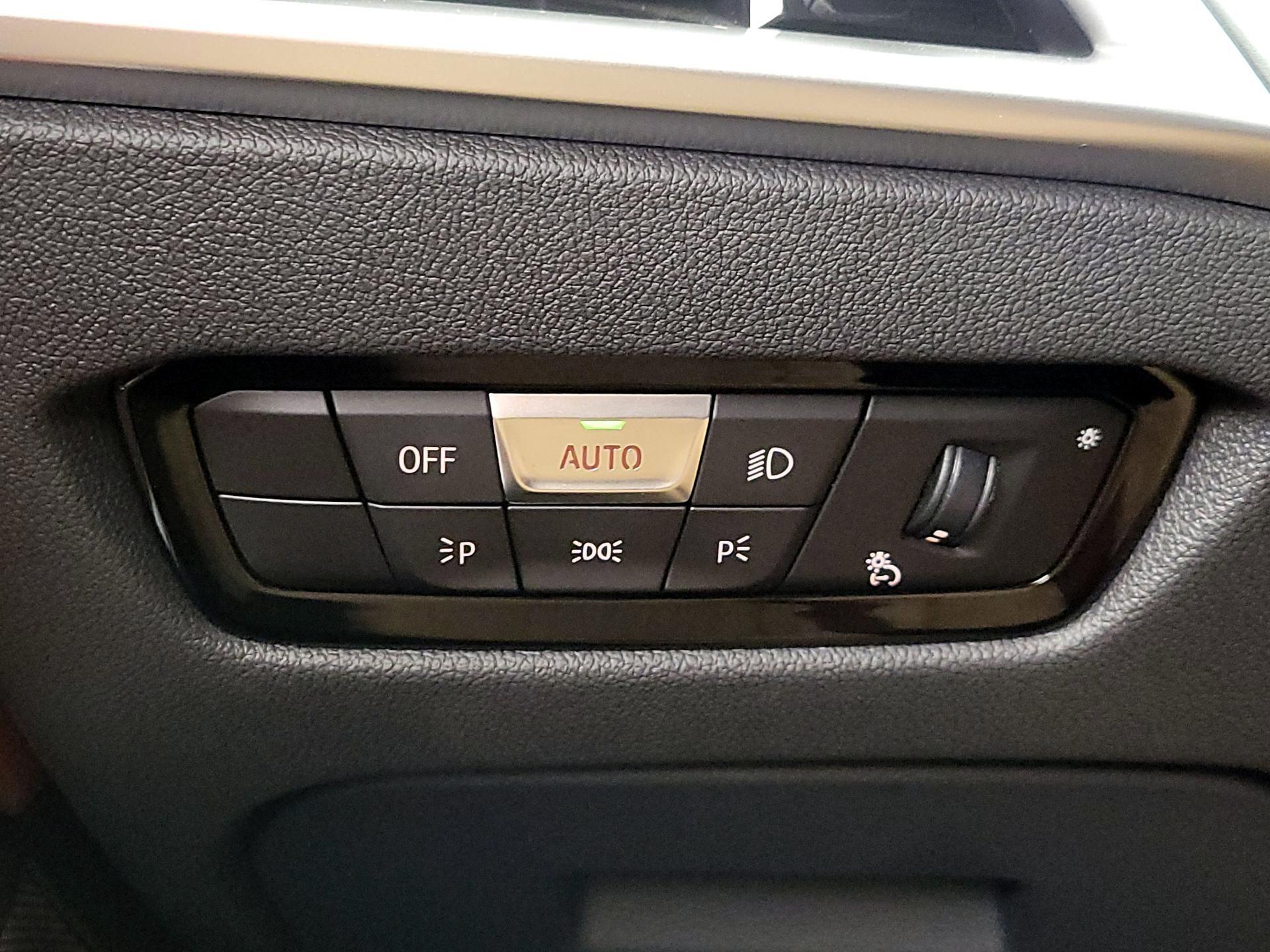 Thumbnail: 2025 BMW M3 - 13