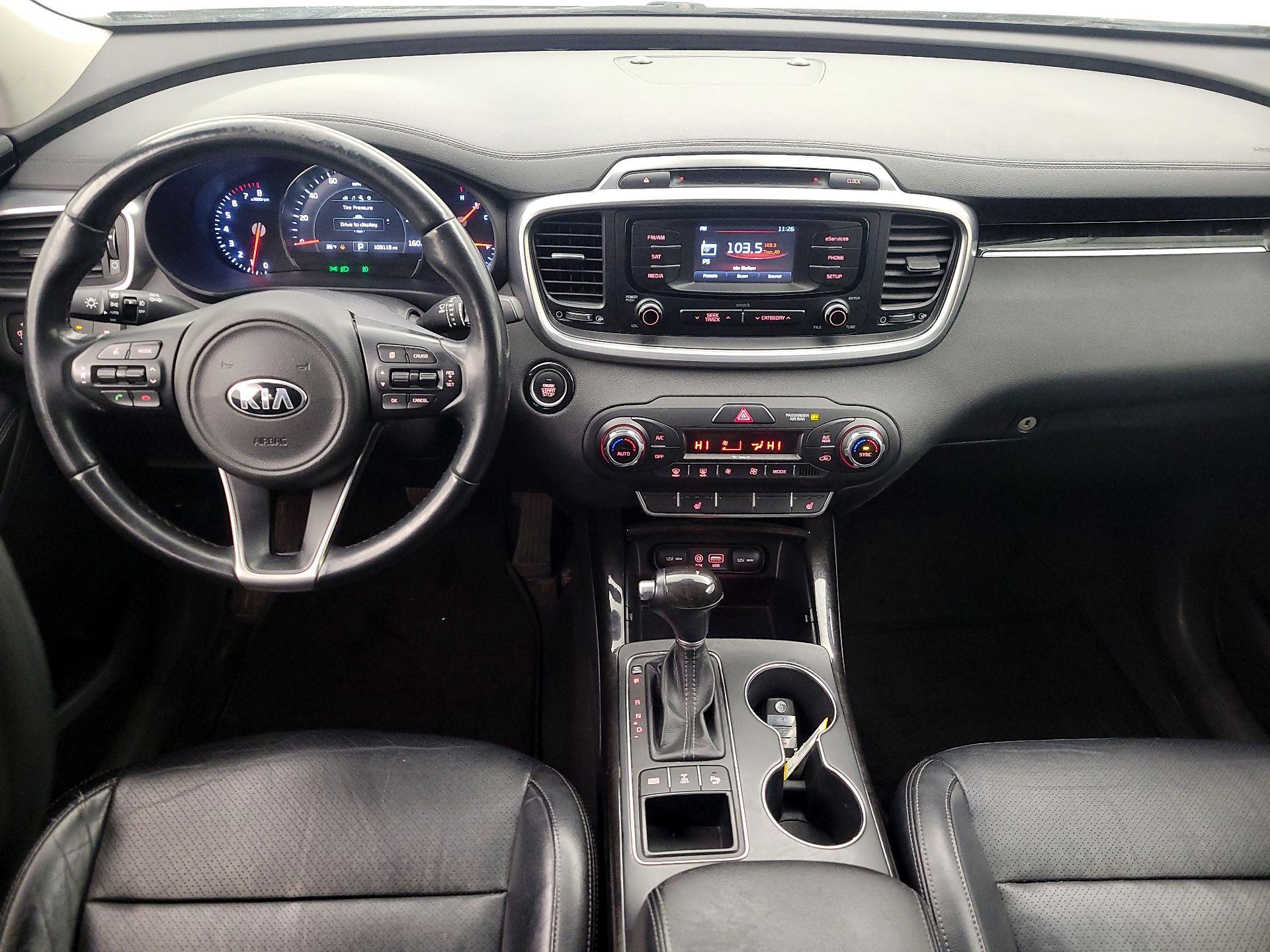 Thumbnail: 2016 Kia Sorento - 9