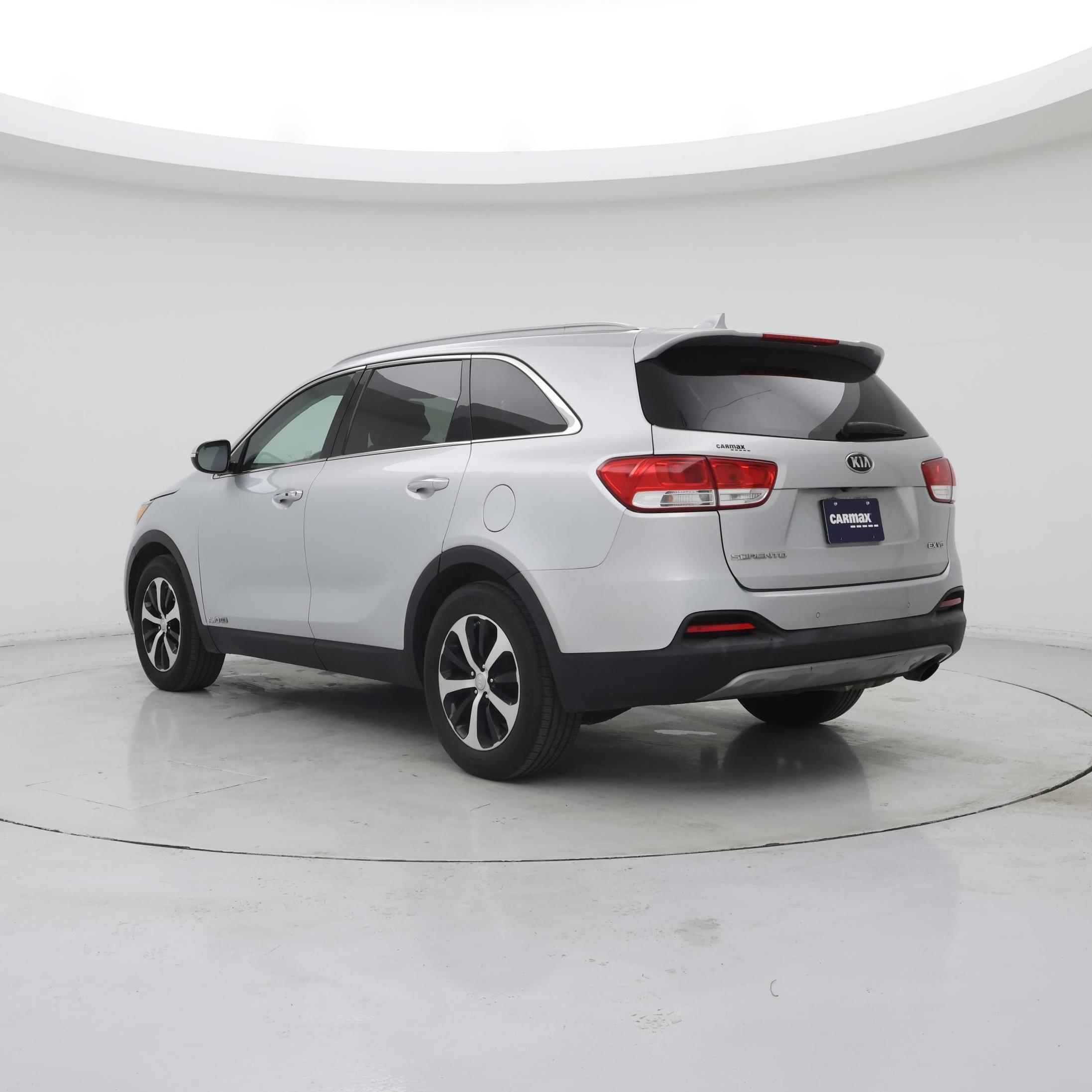 Thumbnail: 2016 Kia Sorento - 2