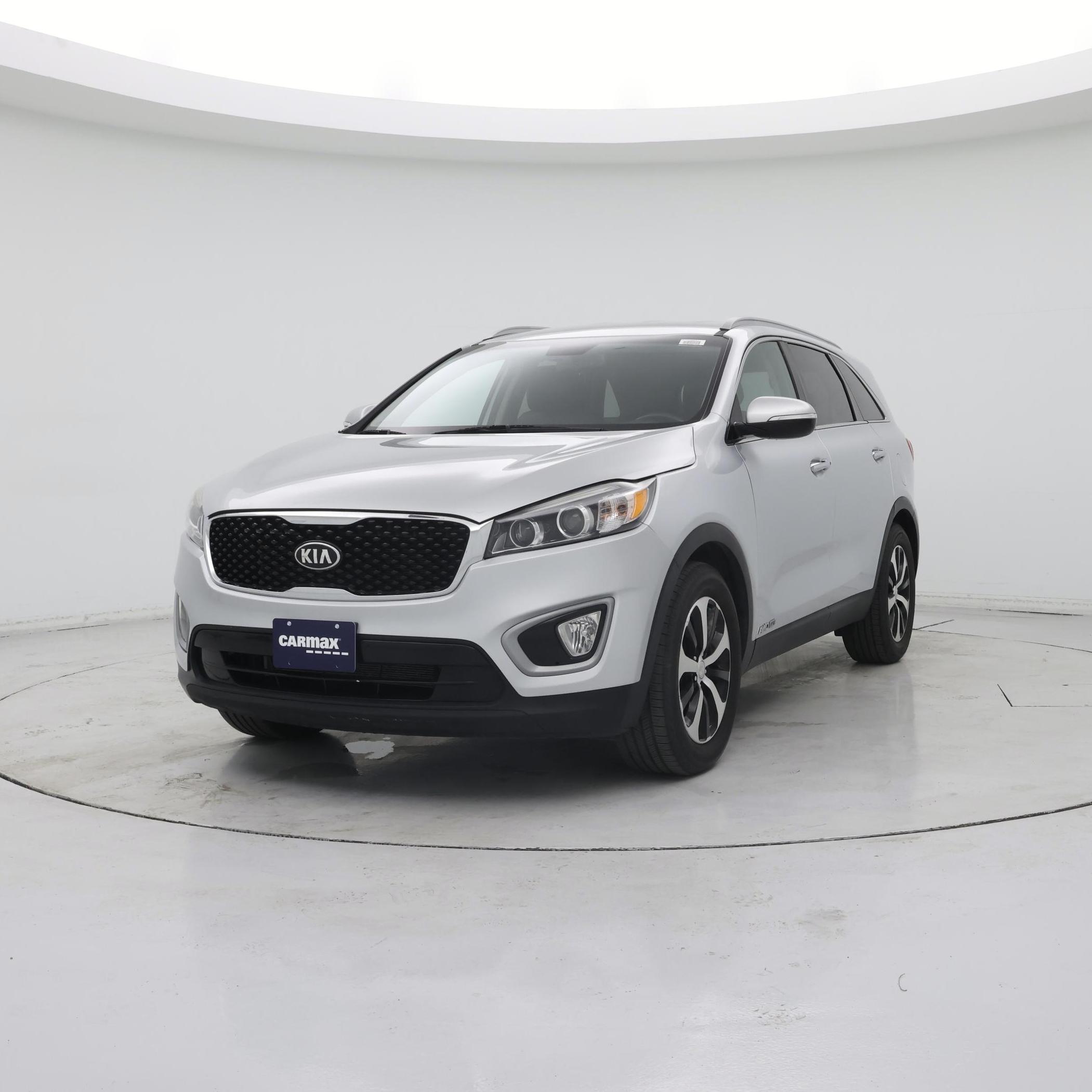 Thumbnail: 2016 Kia Sorento - 4