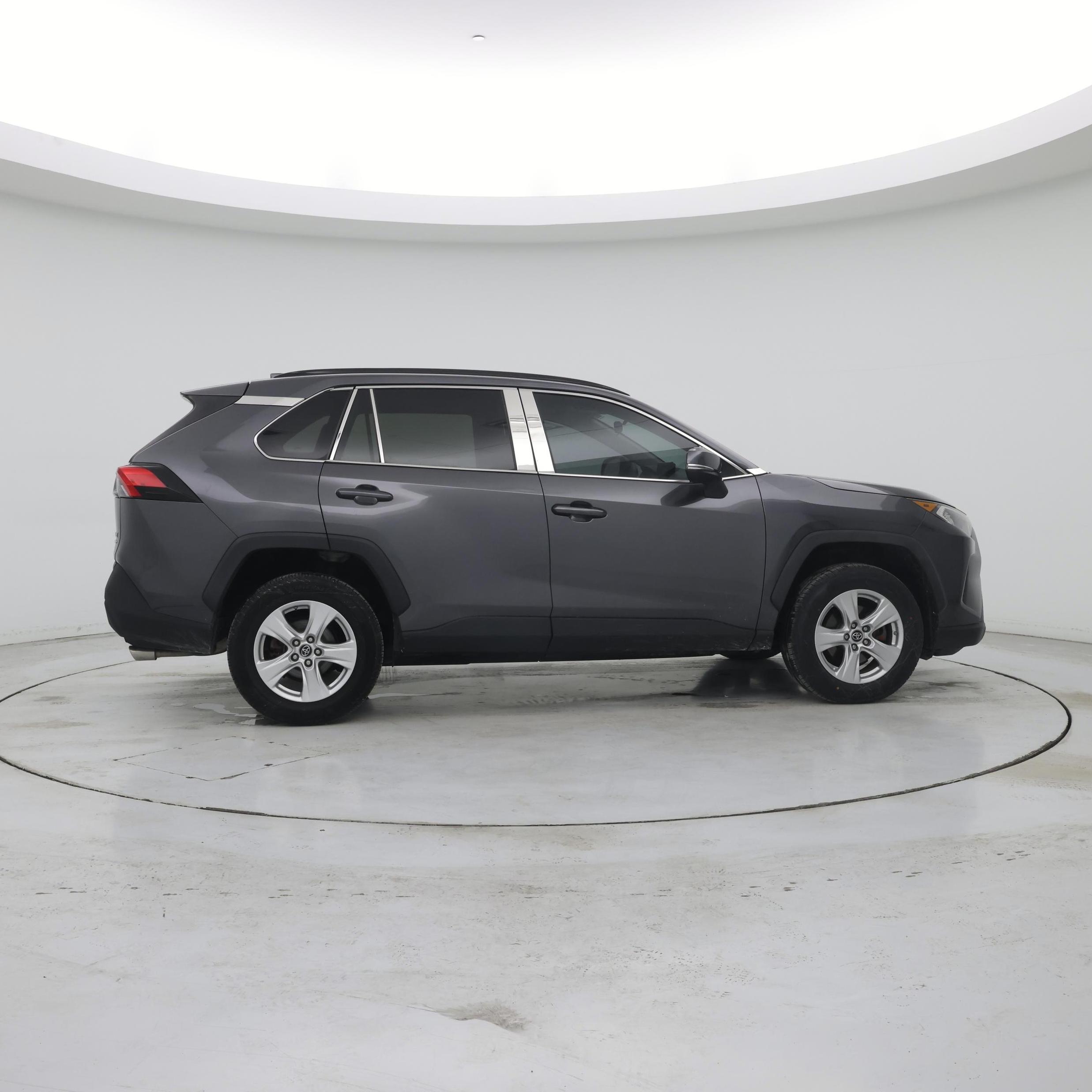 Thumbnail: 2019 Toyota RAV4 - 7