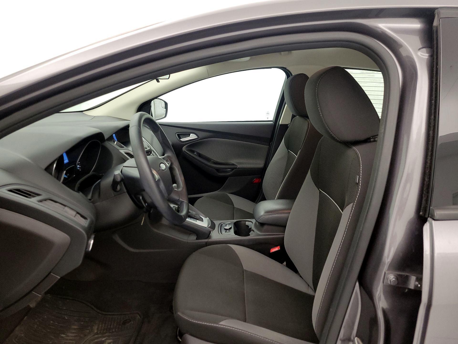 Thumbnail: 2014 Ford Focus - 11