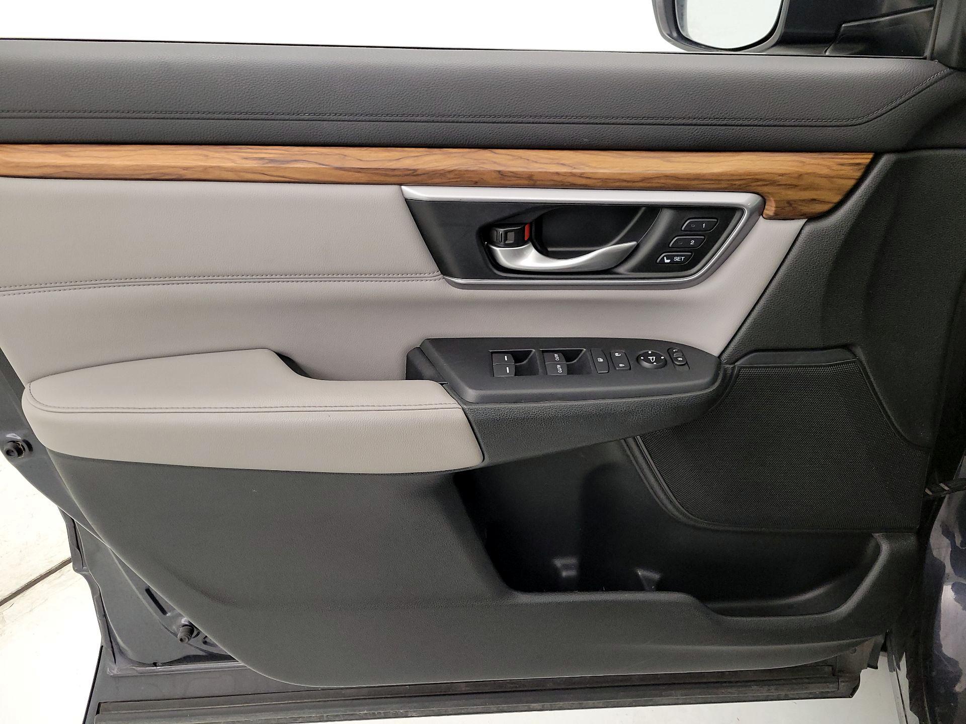 Thumbnail: 2017 Honda CR-V - 12