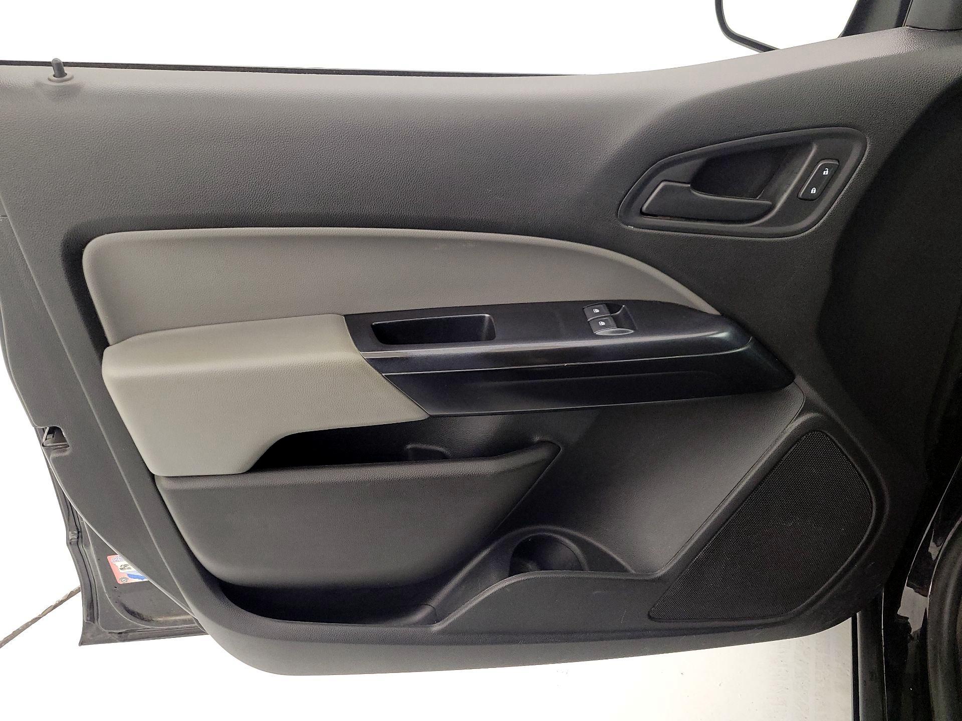 Thumbnail: 2021 Chevrolet Colorado - 12