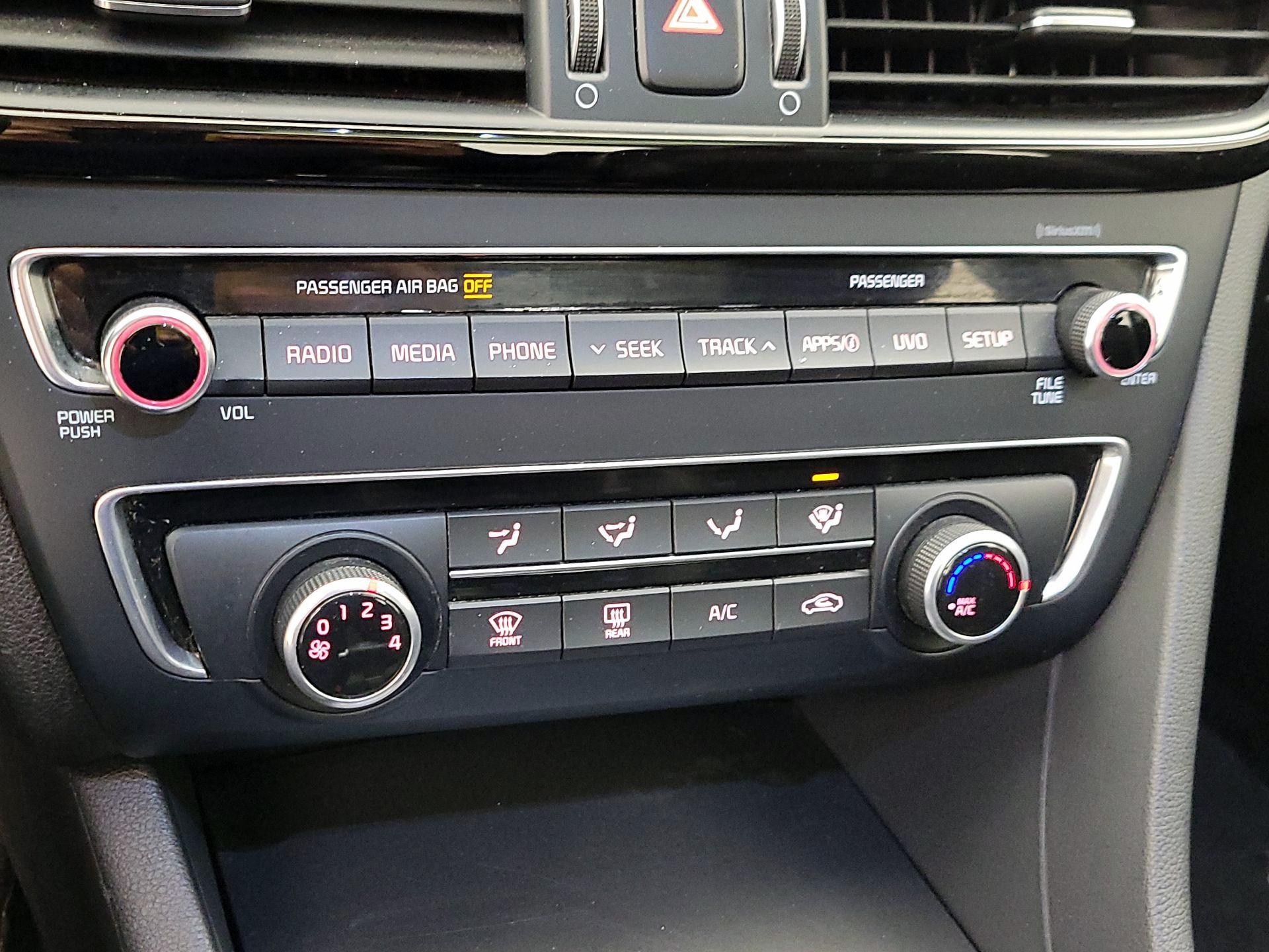 Thumbnail: 2018 Kia Optima - 16