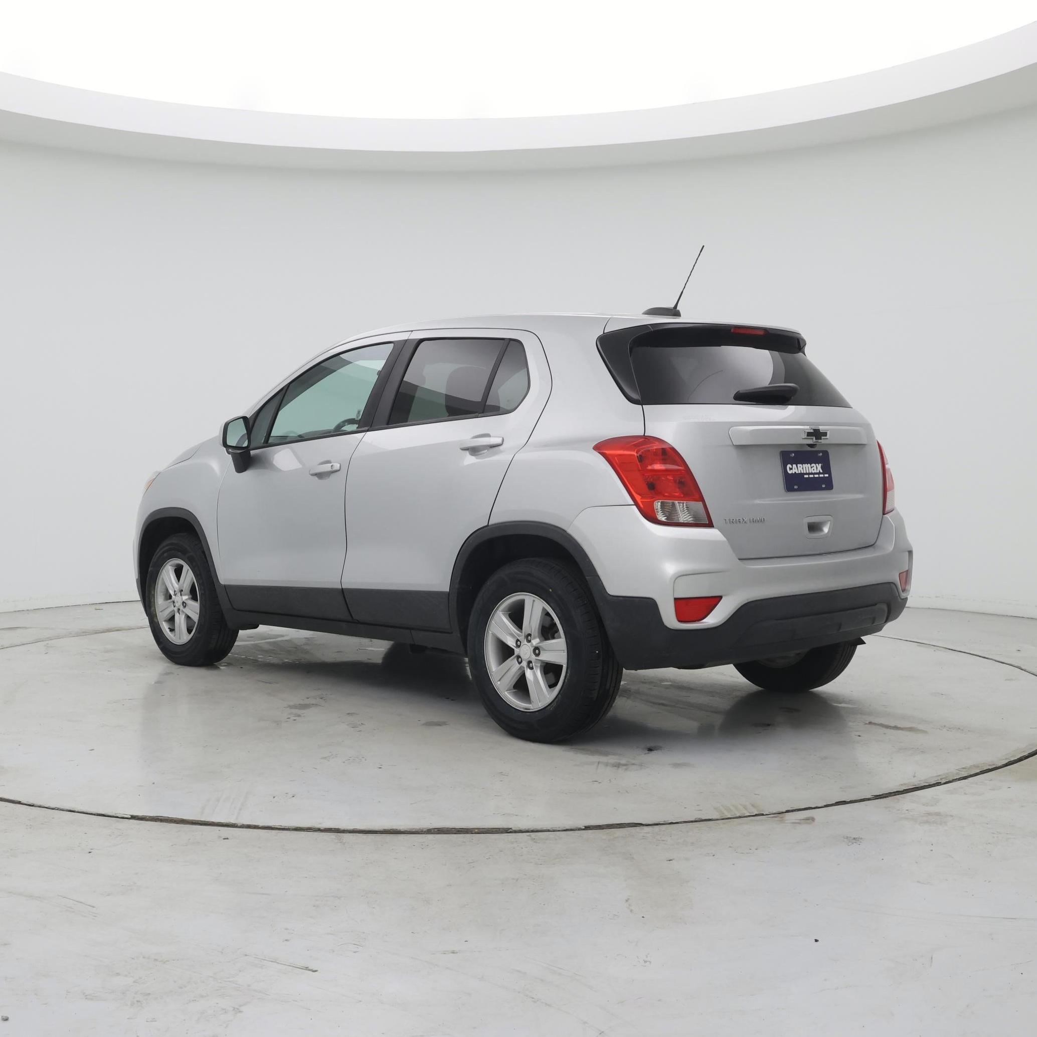 Thumbnail: 2020 Chevrolet Trax - 2