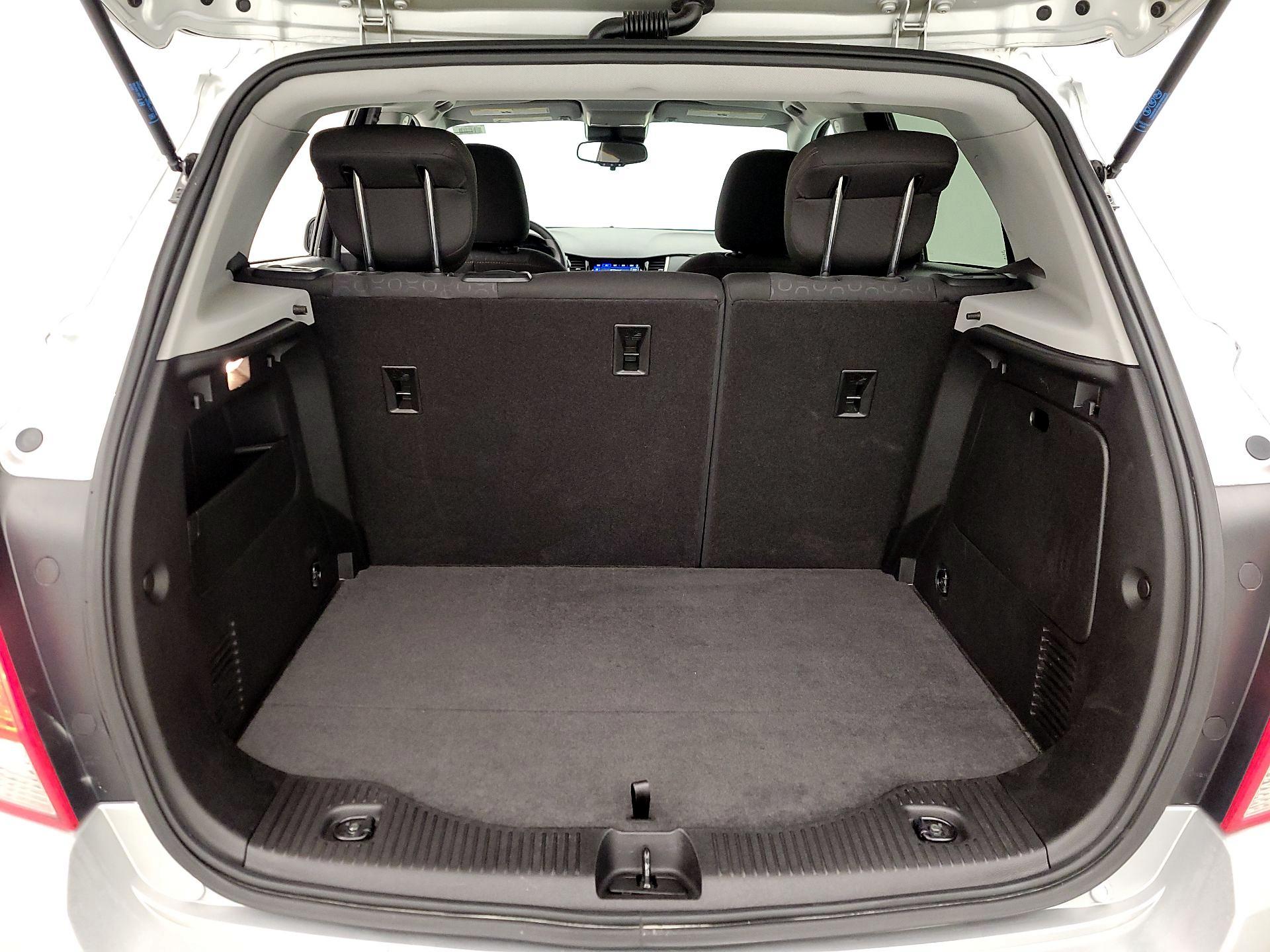 Thumbnail: 2020 Chevrolet Trax - 20