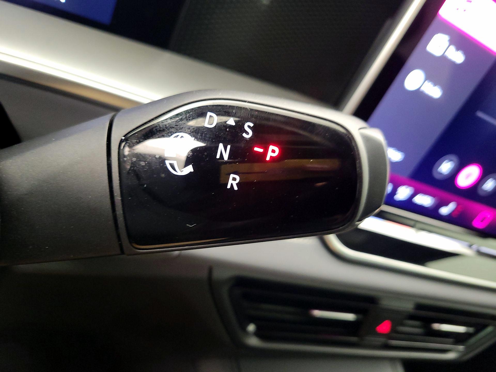 Thumbnail: 2025 Volkswagen Tiguan - 17