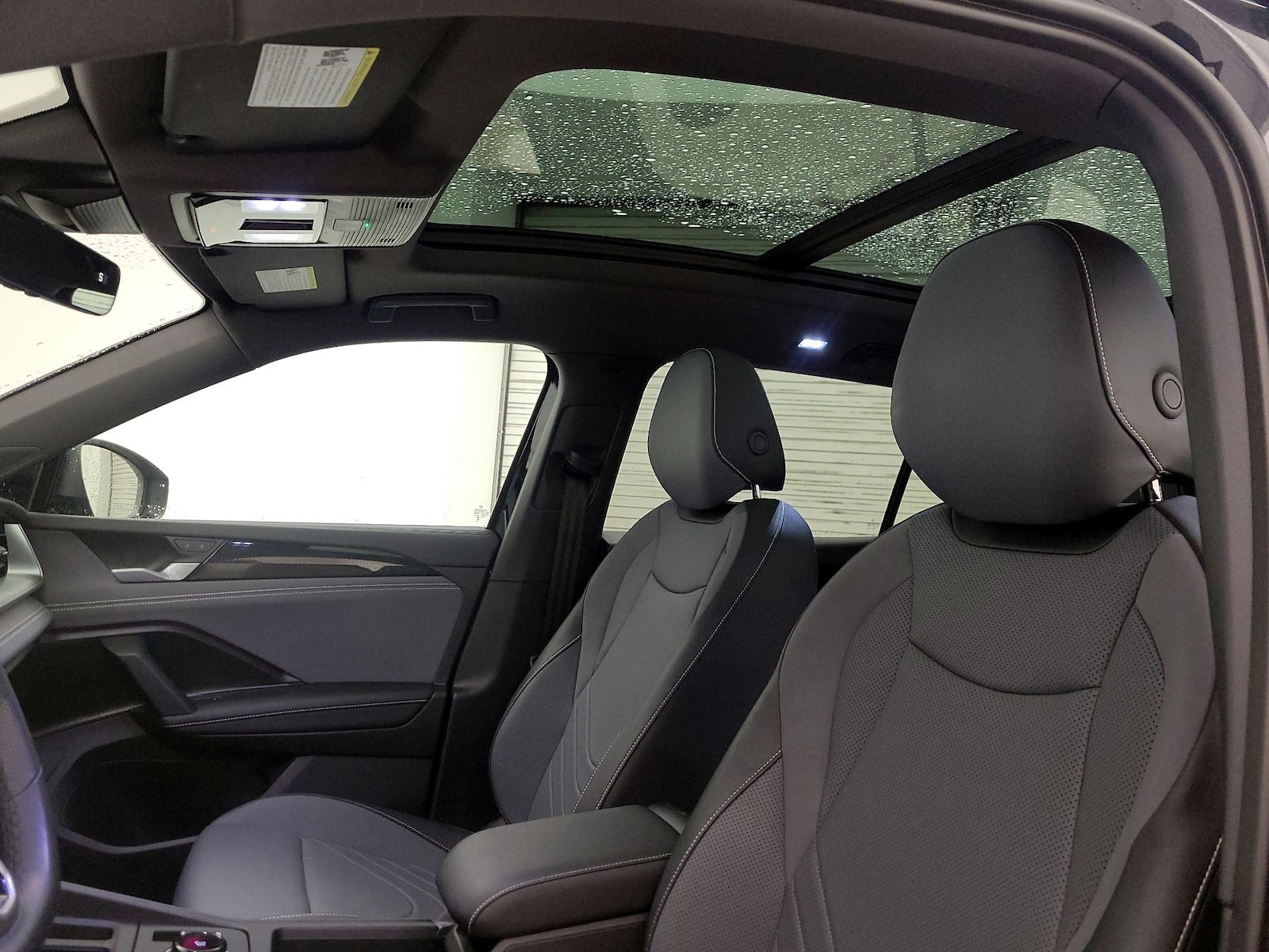 2025 Volkswagen Tiguan SE R-LINE BLACK - Photo 20