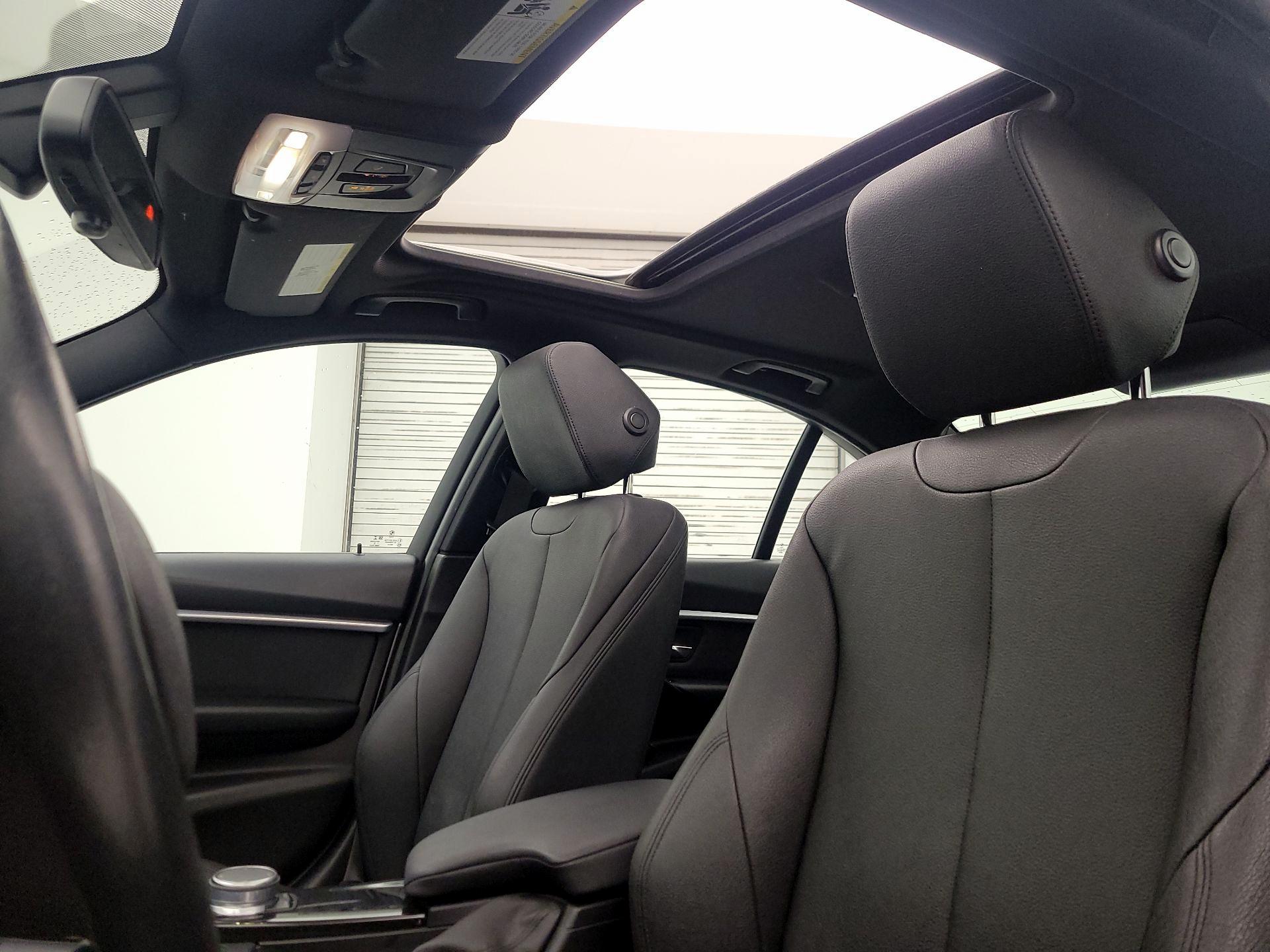 Thumbnail: 2018 BMW 3 Series - 19