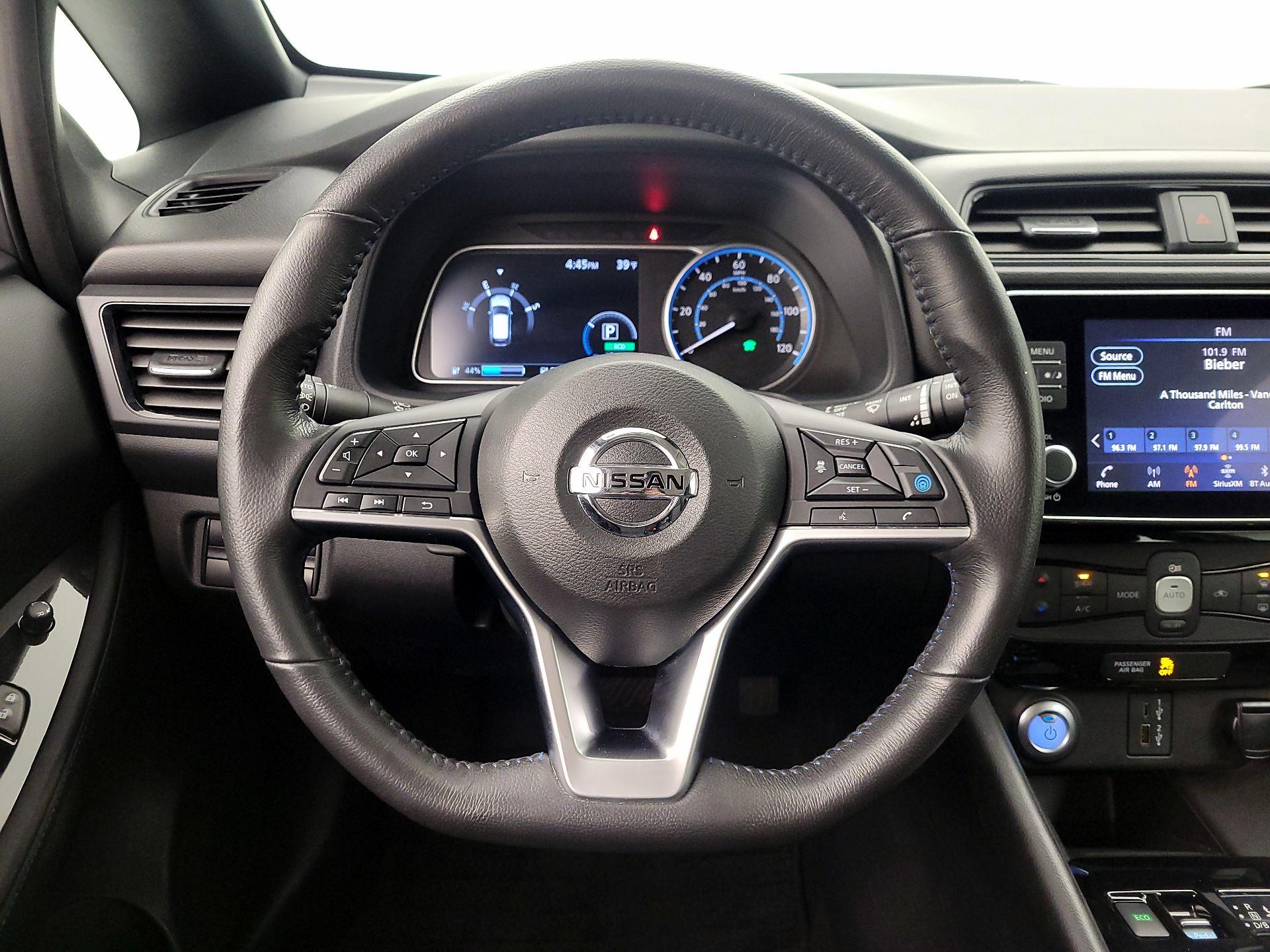 Thumbnail: 2020 Nissan Leaf - 10