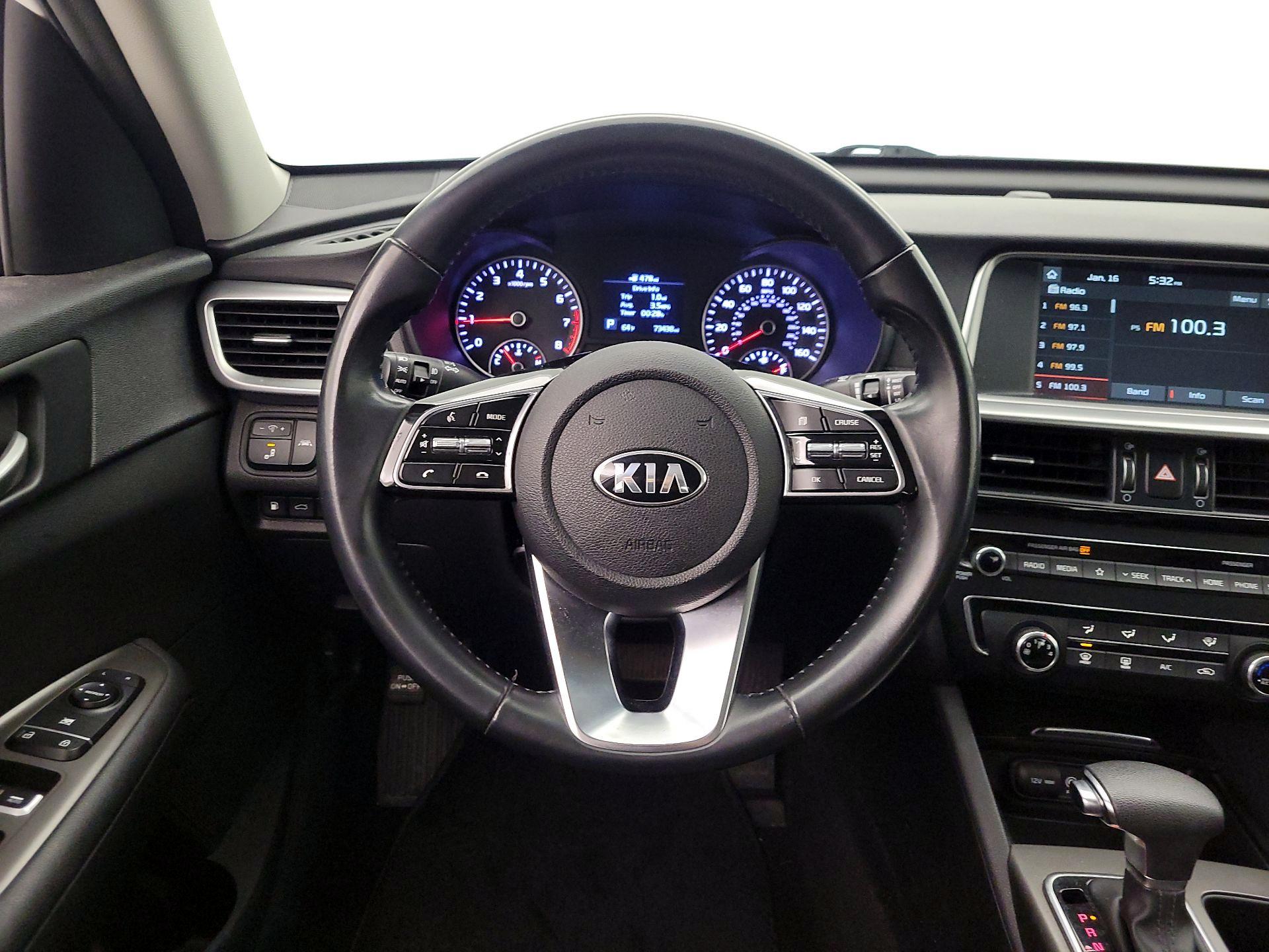 Thumbnail: 2020 Kia Optima - 10