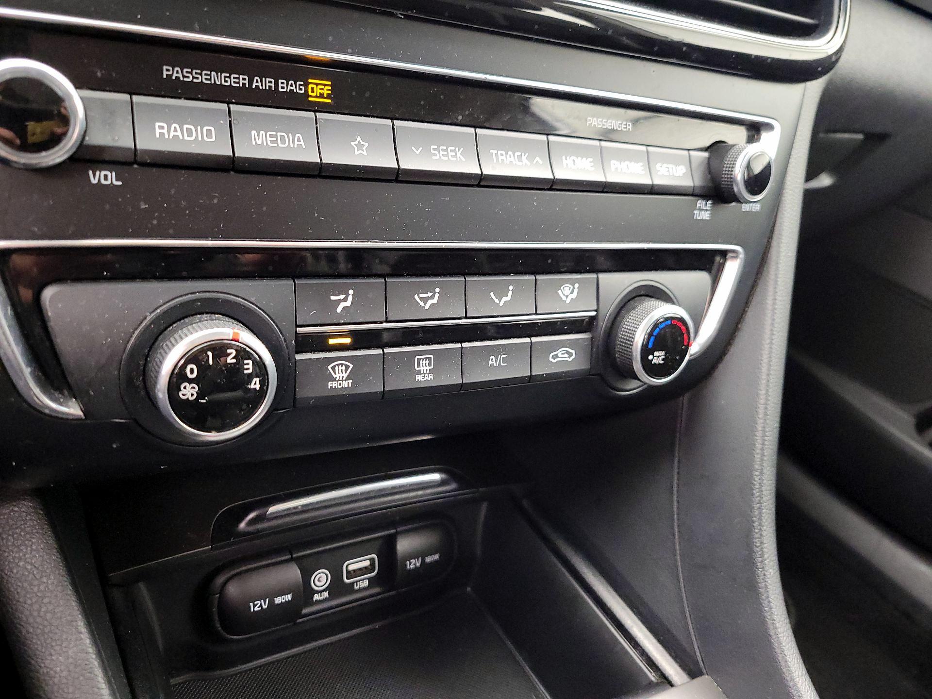 Thumbnail: 2020 Kia Optima - 16