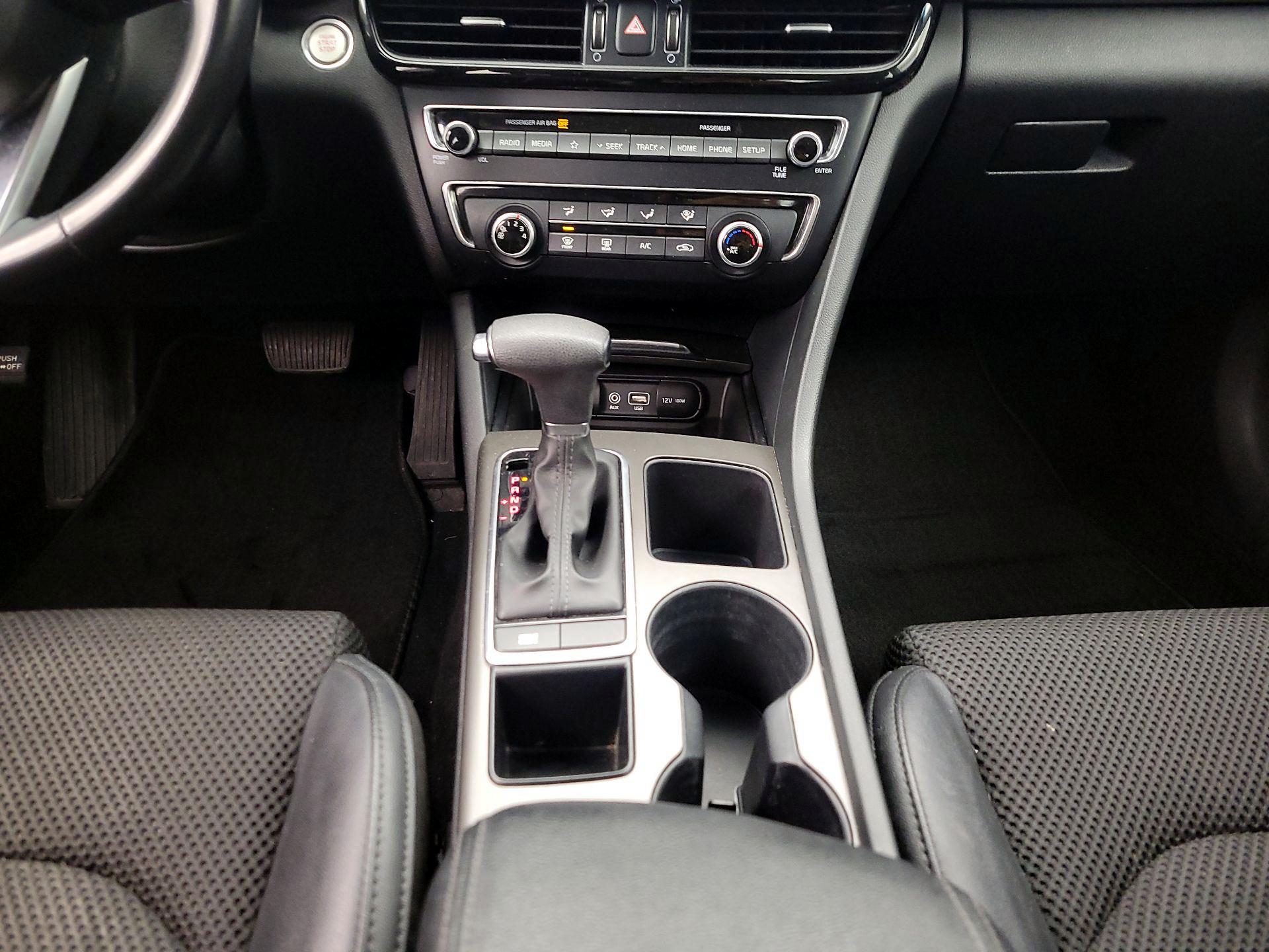 Thumbnail: 2020 Kia Optima - 17