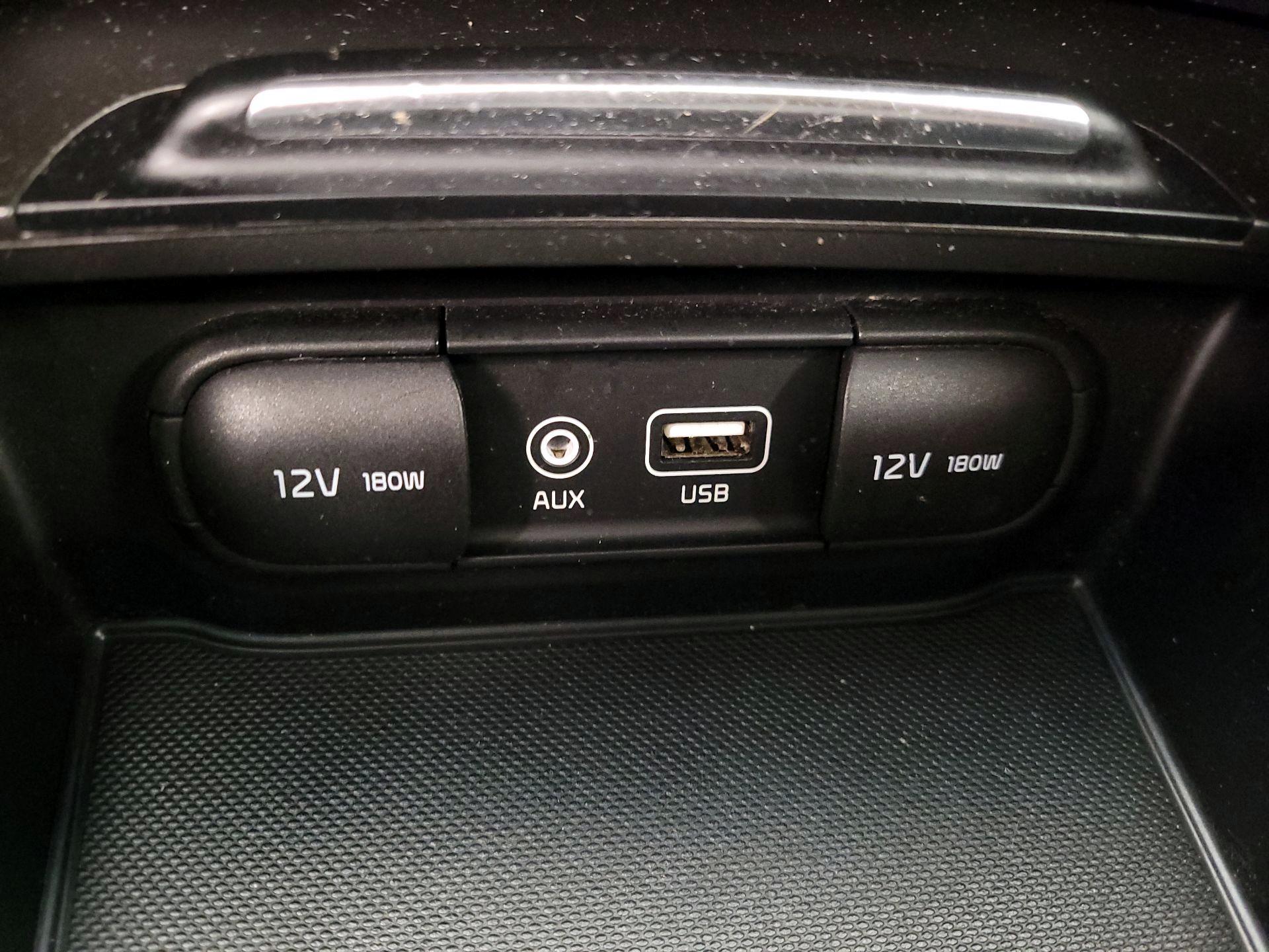 Thumbnail: 2020 Kia Optima - 18