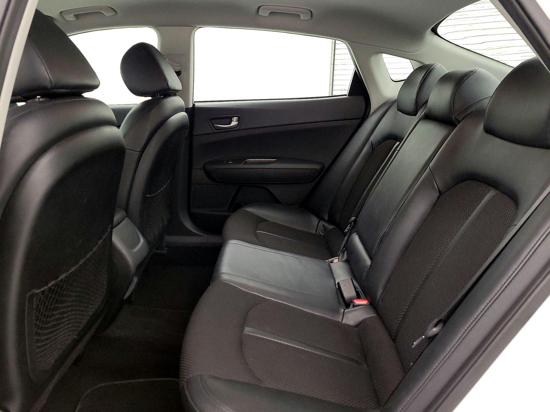 Thumbnail: 2020 Kia Optima - 19