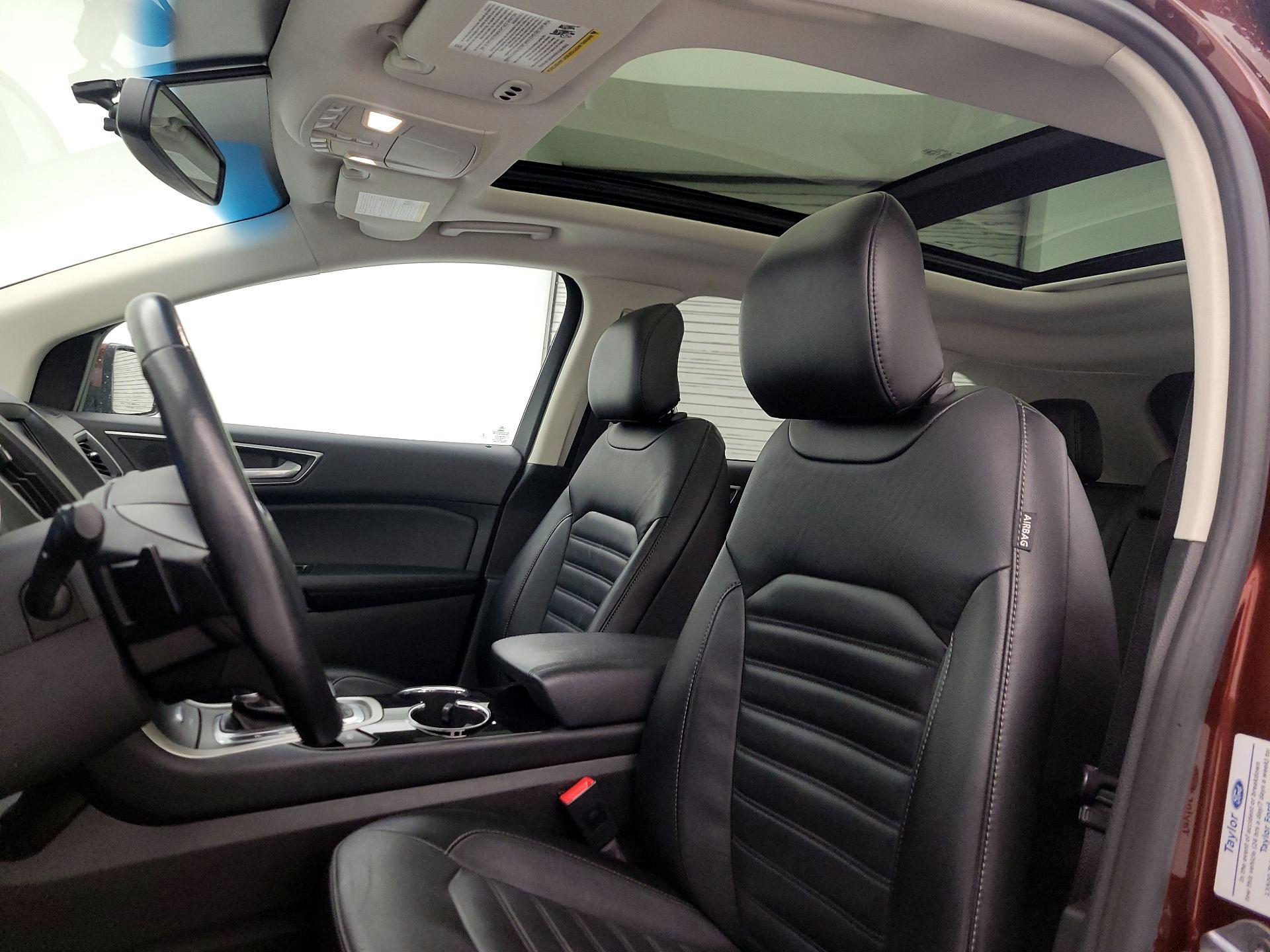 Thumbnail: 2015 Ford Edge - 19