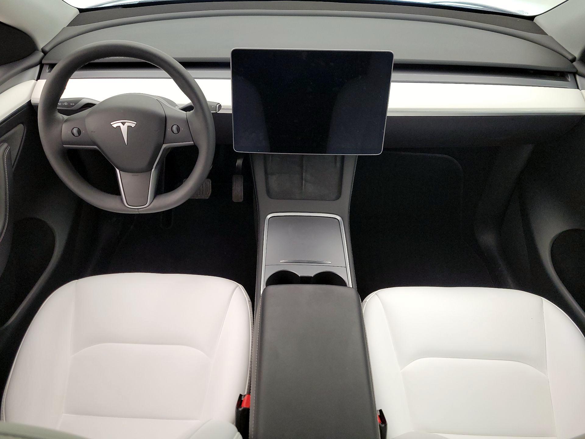 Thumbnail: 2024 Tesla Model Y - 9