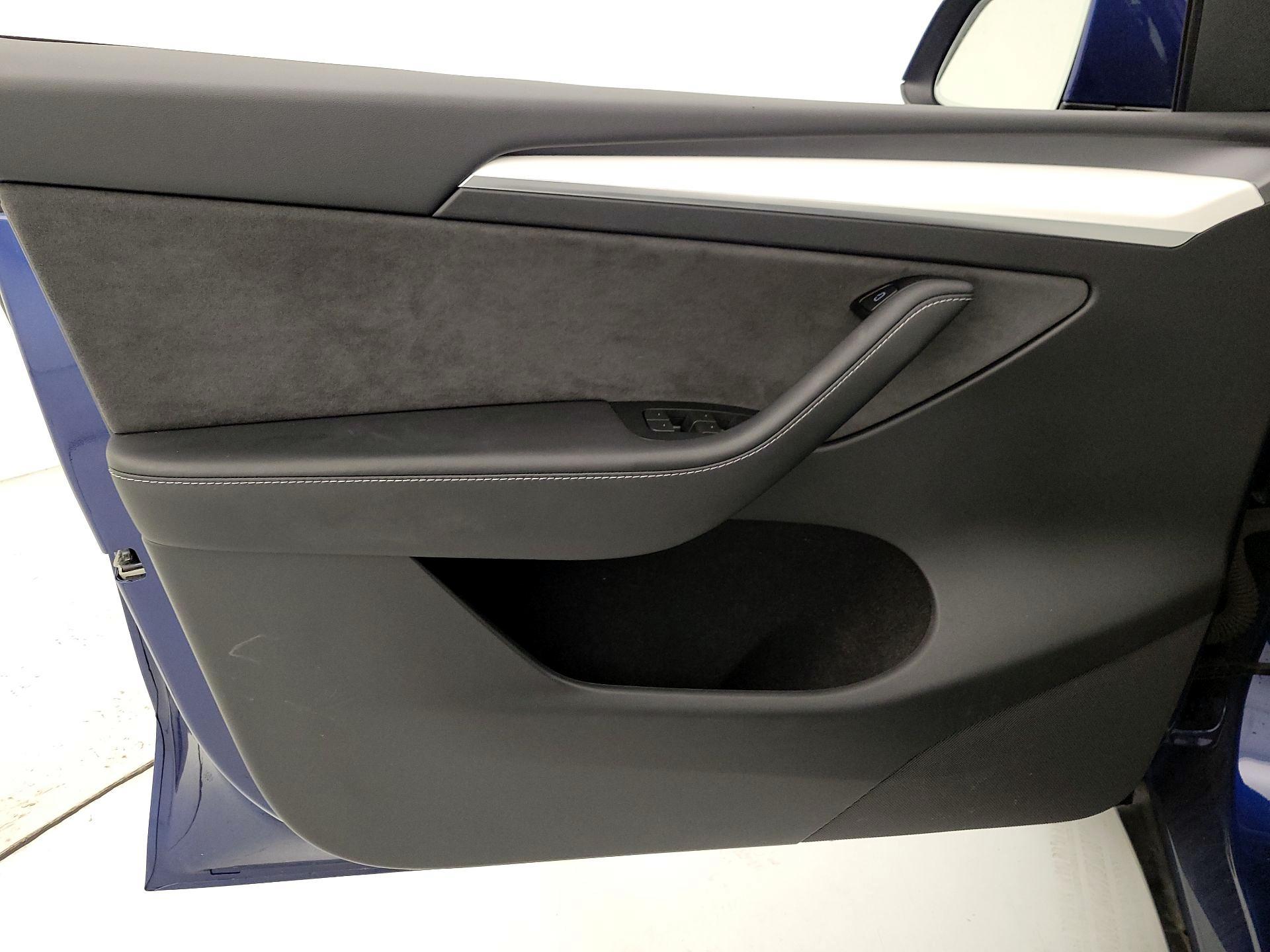 Thumbnail: 2024 Tesla Model Y - 12