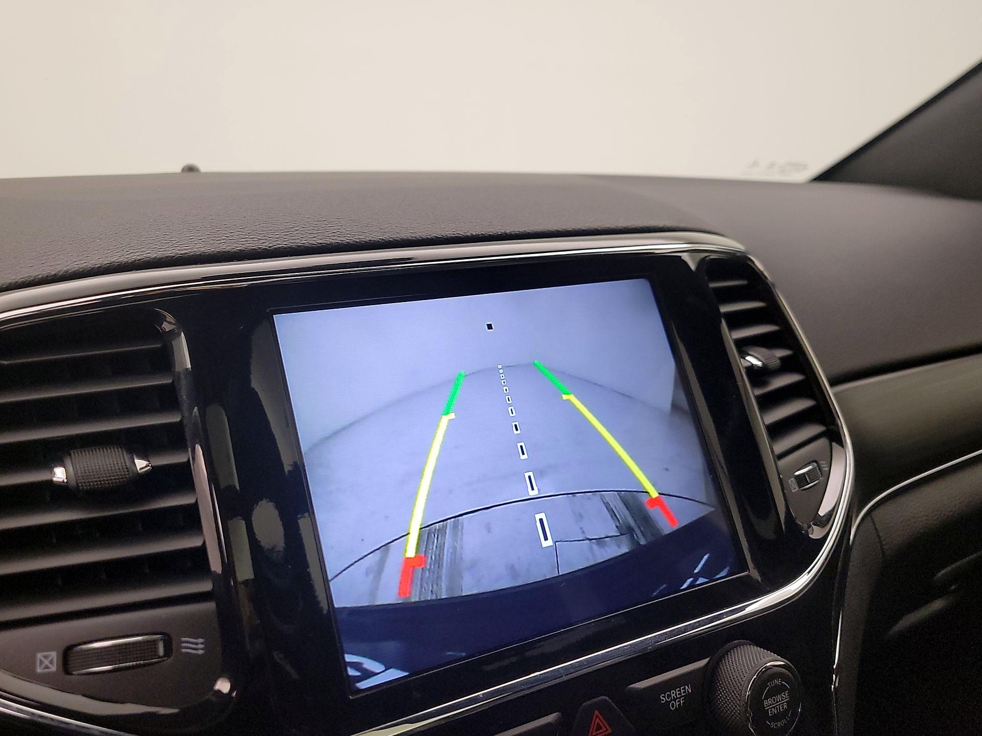 Thumbnail: 2021 Jeep Grand Cherokee - 15