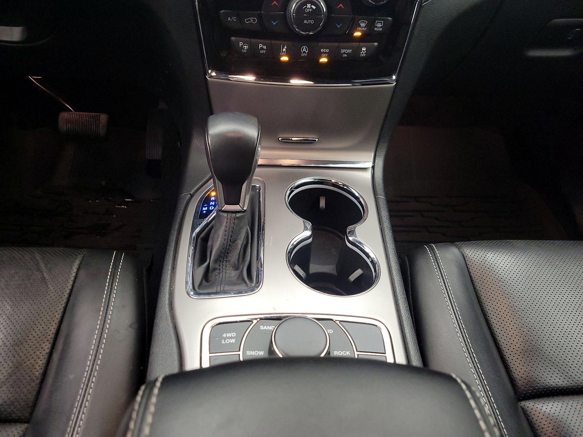 Thumbnail: 2021 Jeep Grand Cherokee - 18