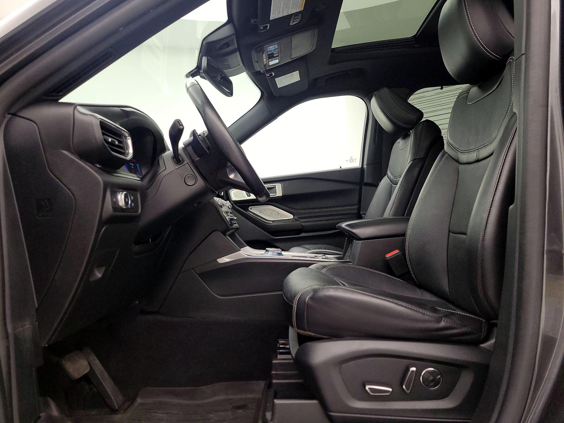 Thumbnail: 2020 Ford Explorer - 11