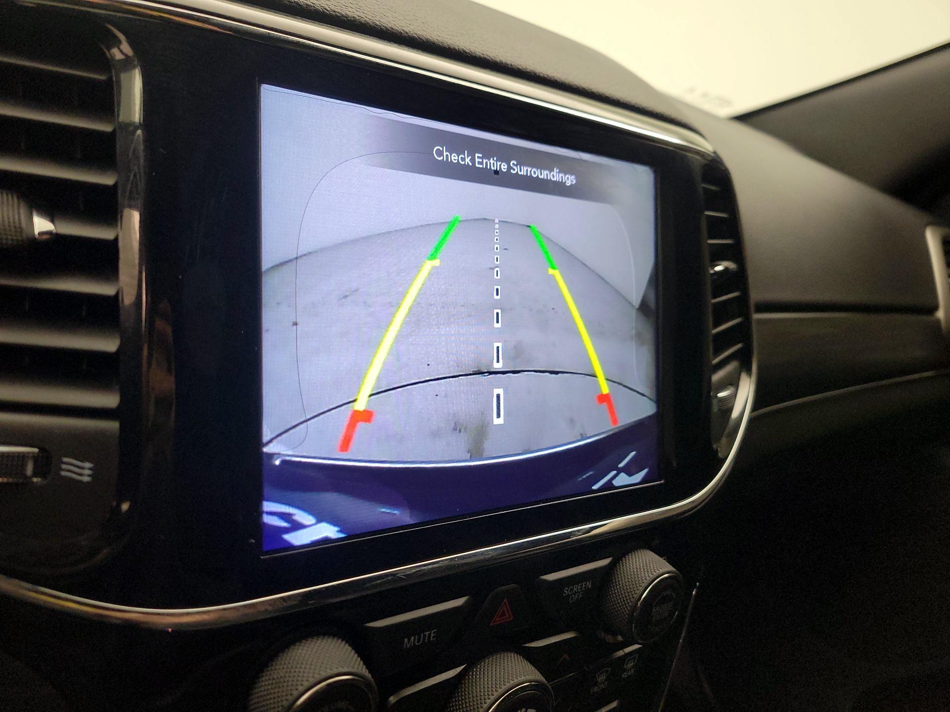 Thumbnail: 2020 Jeep Grand Cherokee - 15