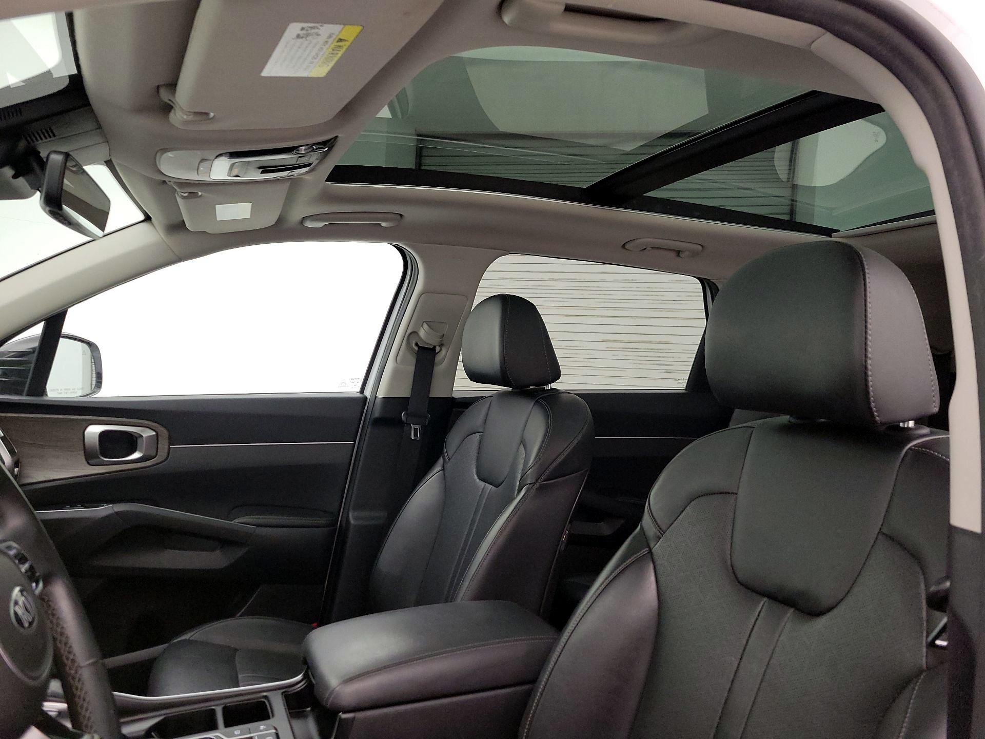 Thumbnail: 2021 Kia Sorento - 19