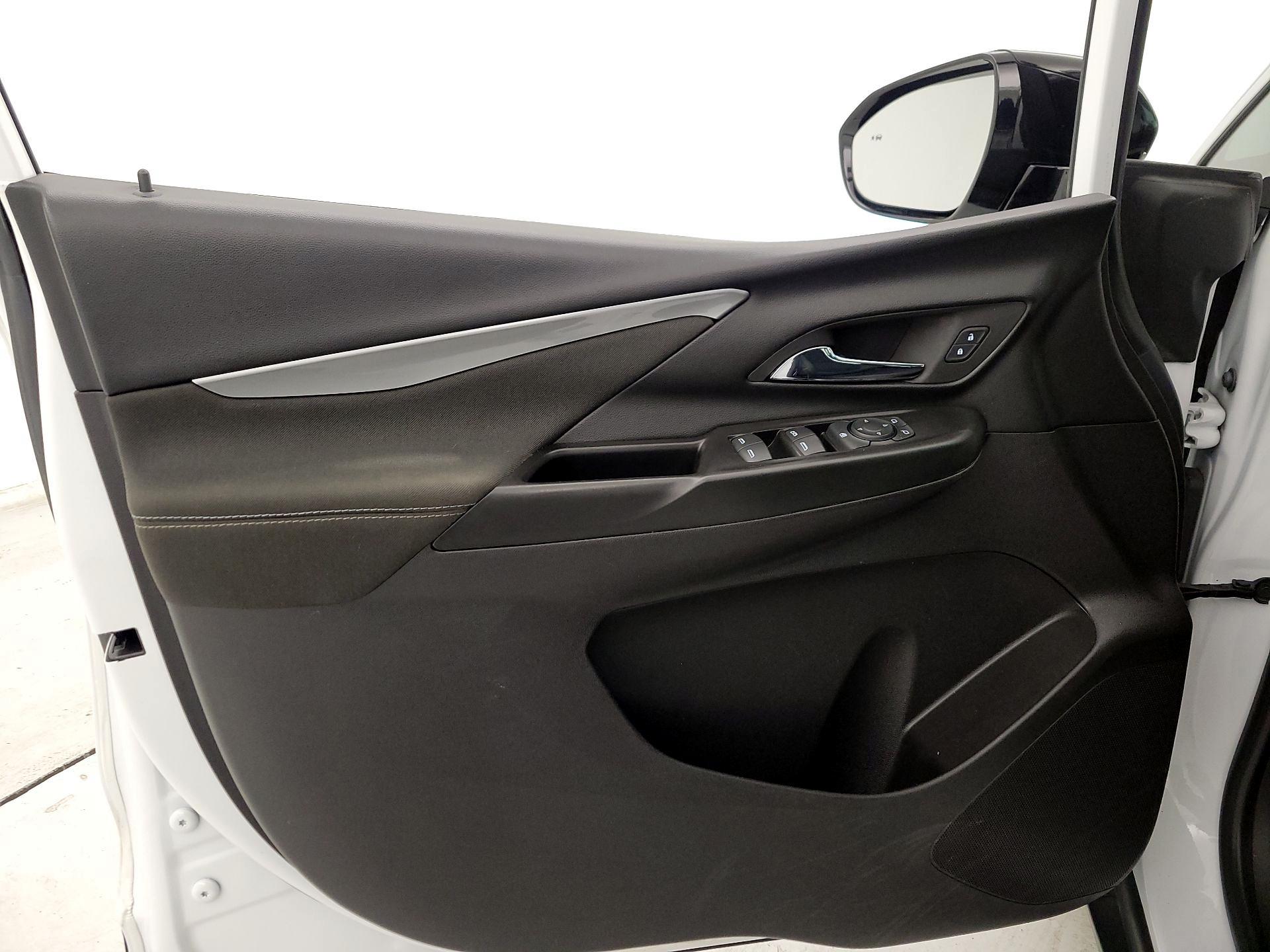 Thumbnail: 2023 Chevrolet Bolt EV - 12