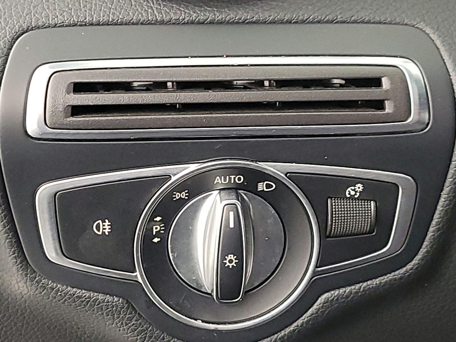 Thumbnail: 2019 Mercedes-Benz C-Class - 13