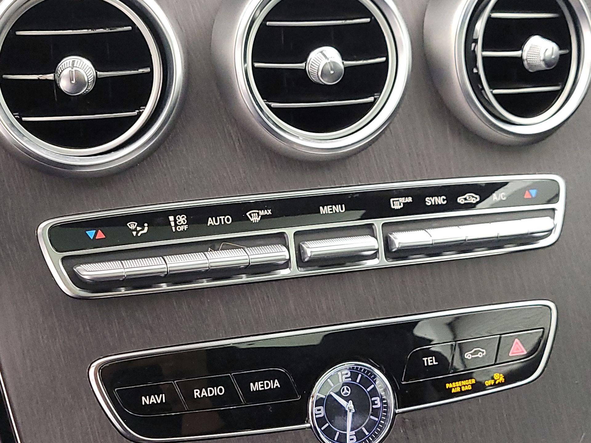 Thumbnail: 2019 Mercedes-Benz C-Class - 16