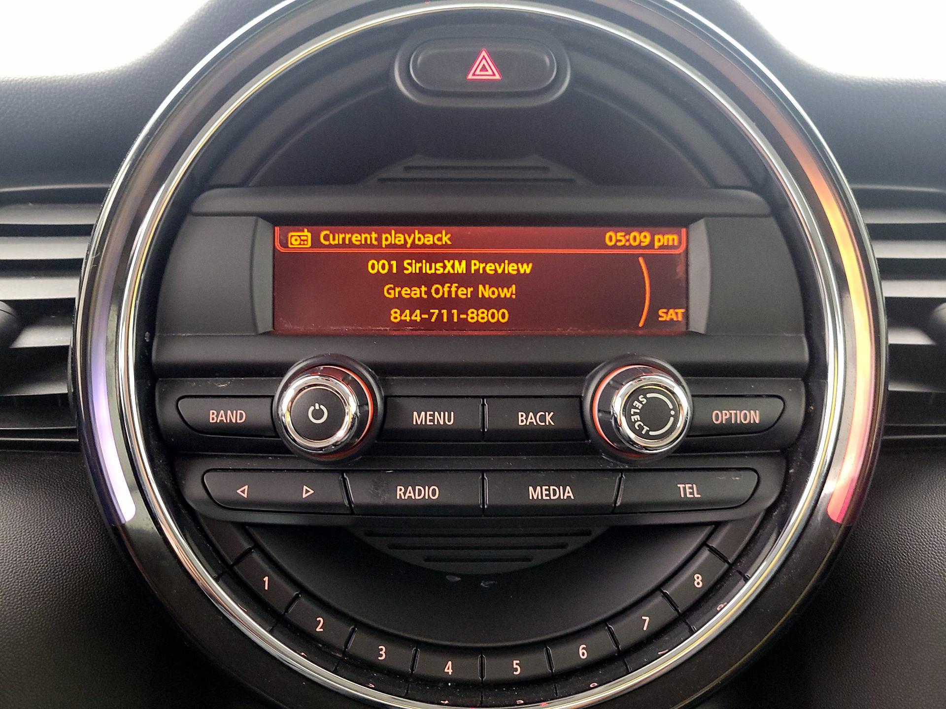 Thumbnail: 2015 MINI Cooper Hardtop - 14