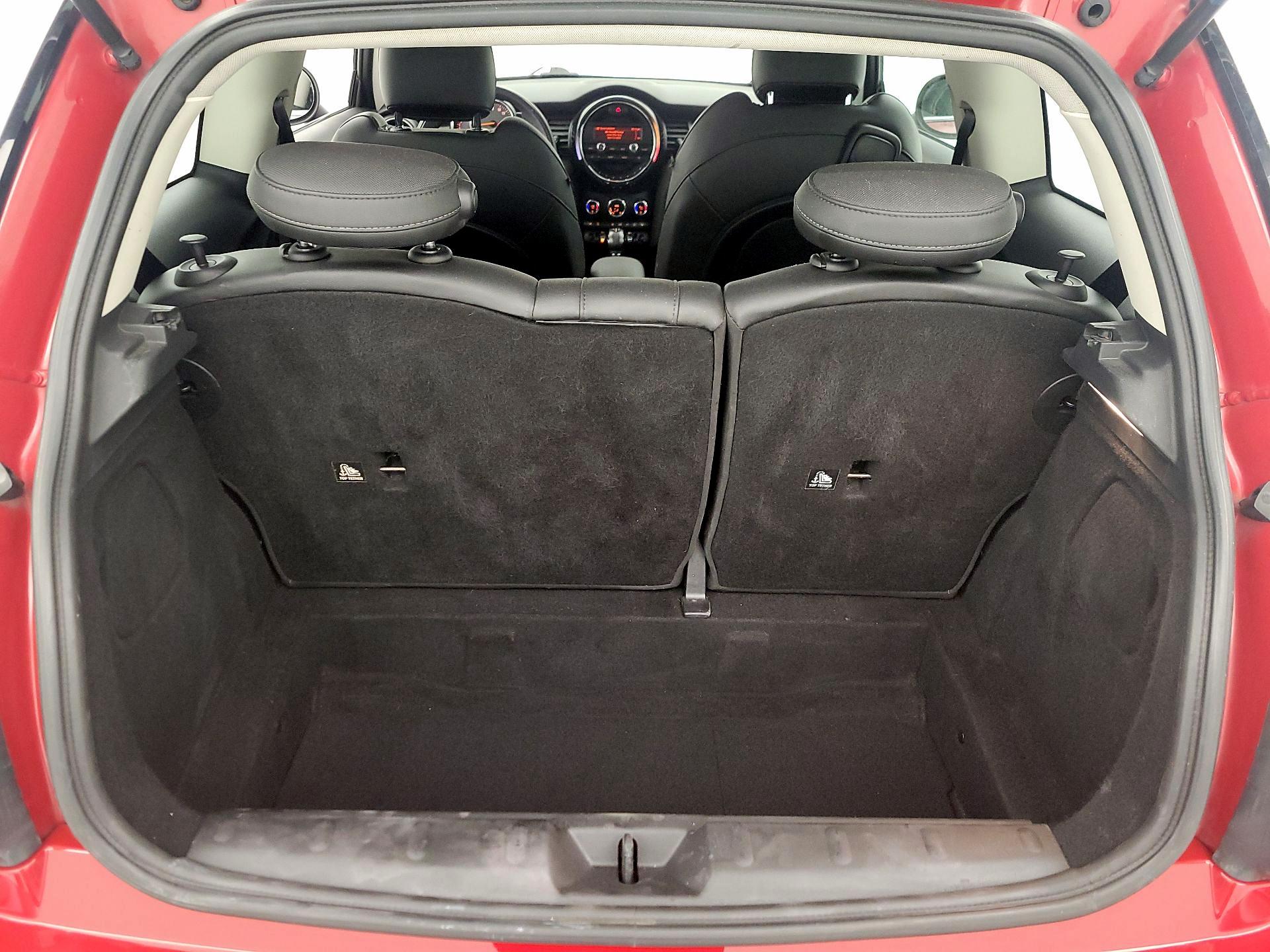 Thumbnail: 2015 MINI Cooper Hardtop - 19