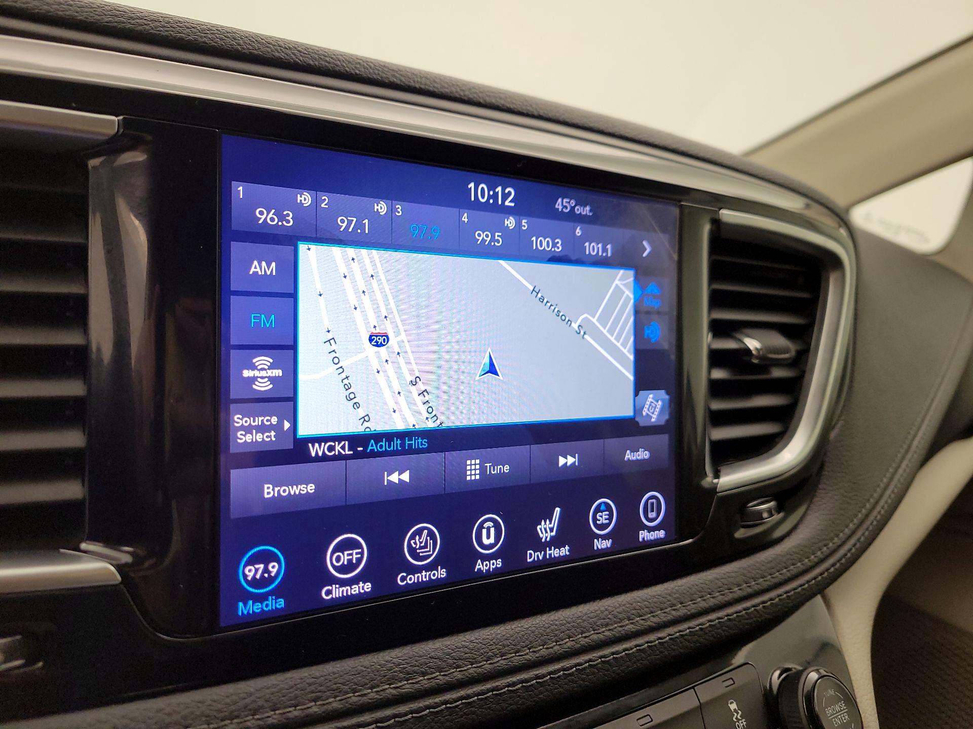 Thumbnail: 2020 Chrysler Pacifica - 16