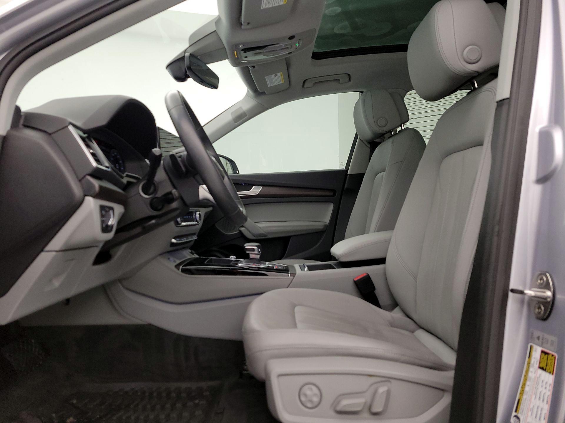 Thumbnail: 2022 Audi Q5 - 11